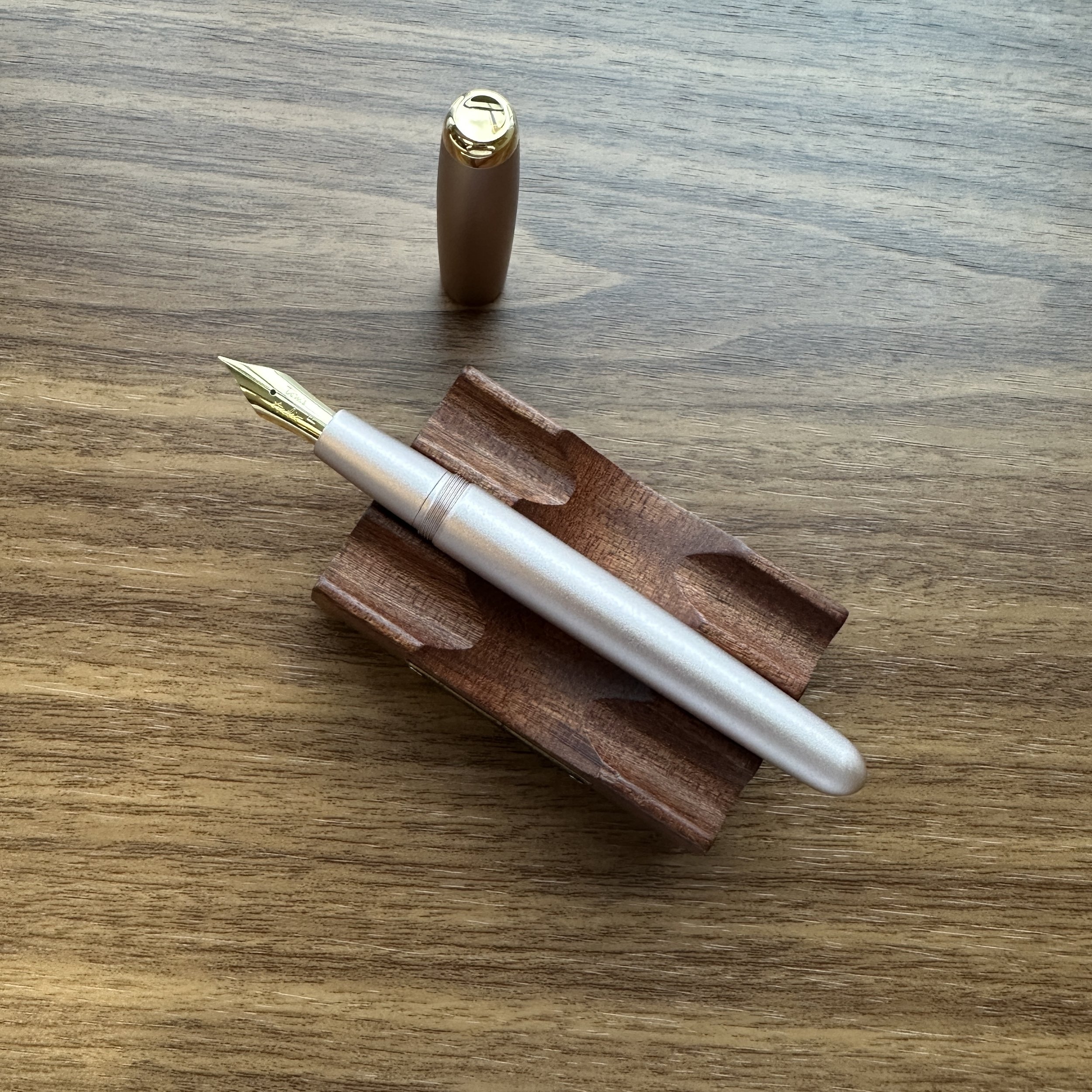 Tom's Studio Fountain Pen Rose Gold Uncapped