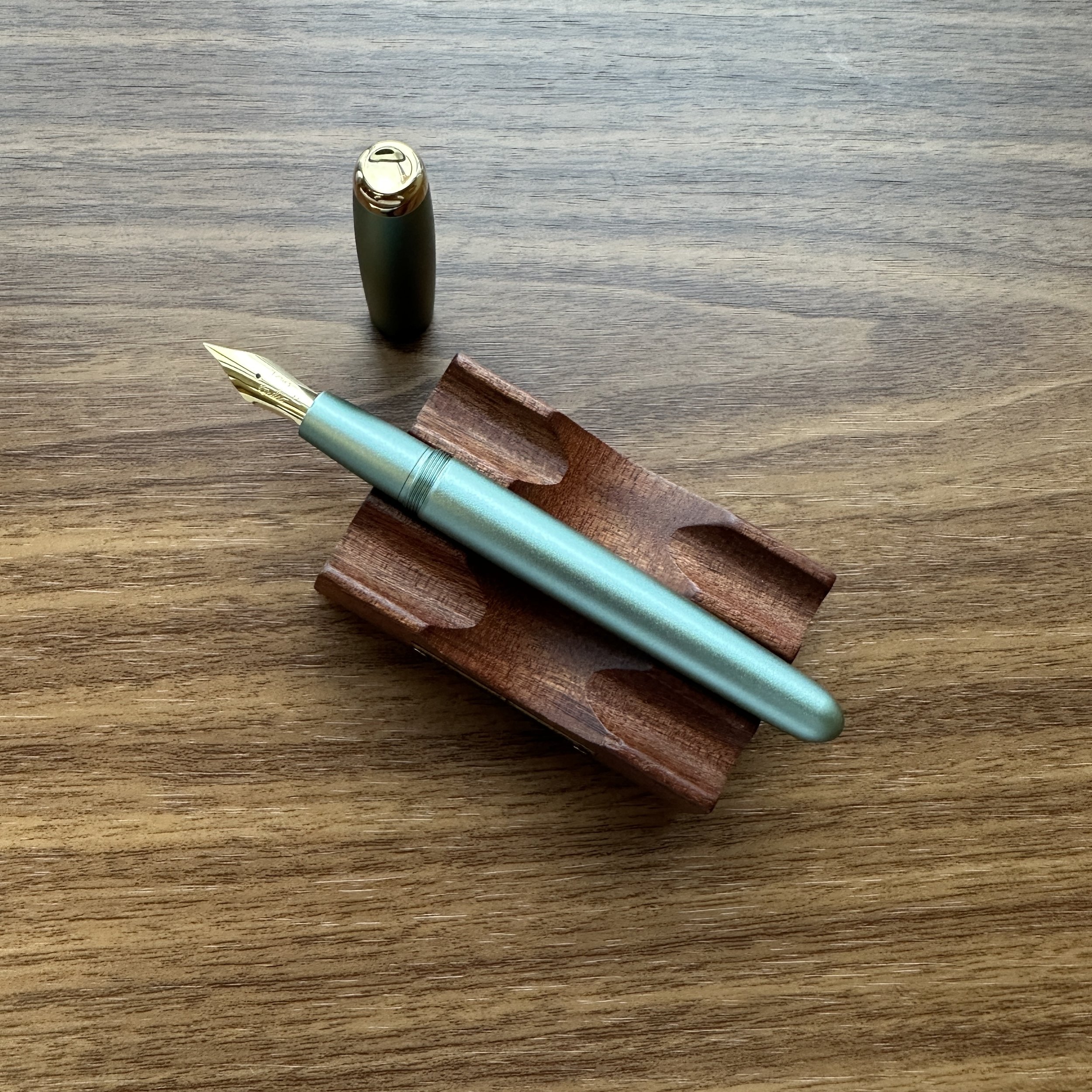 Tom's Studio Fountain Pen Sage (Unposted)