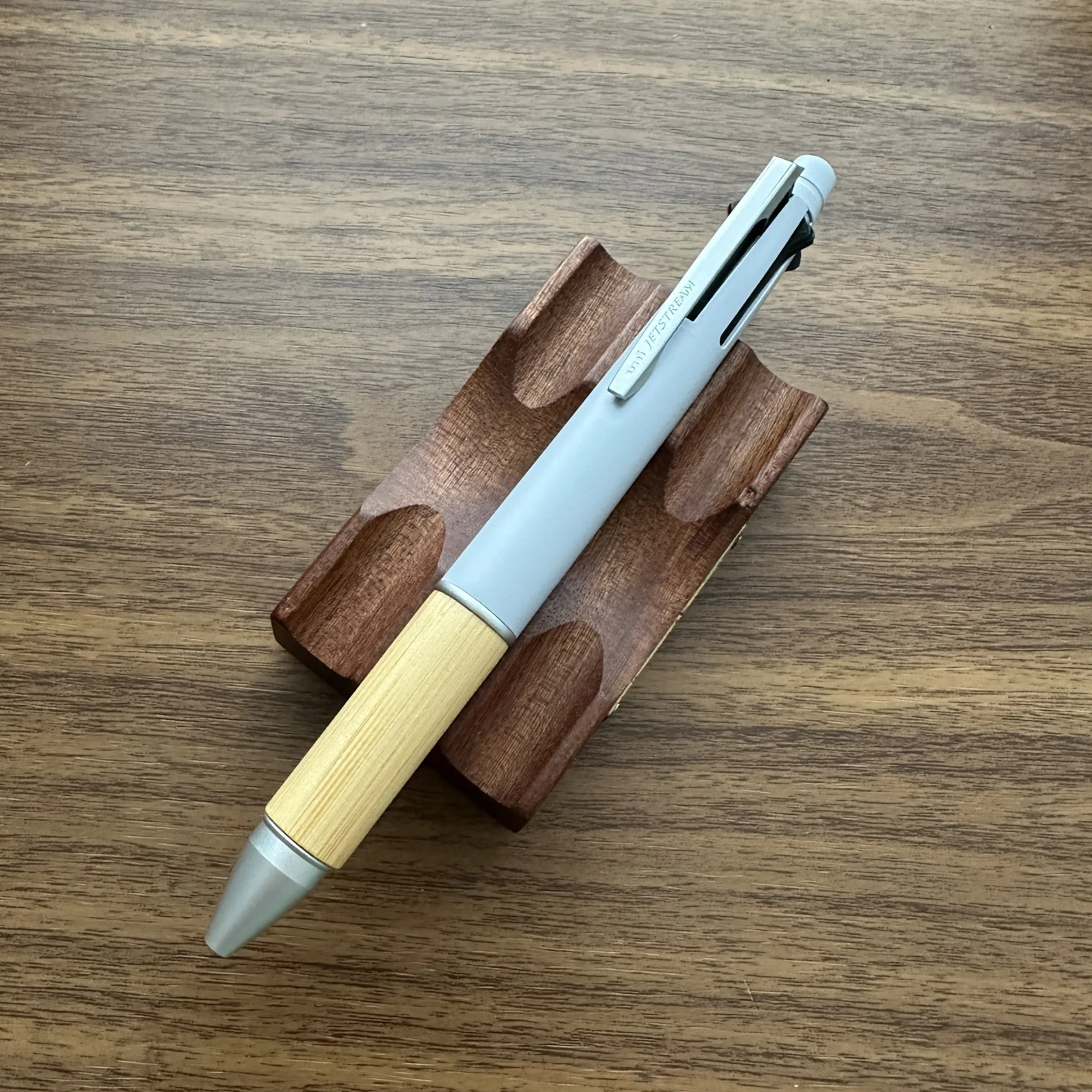 Uni Mitsubishi Jetstream 4+1 Multi Pen Blue Grey