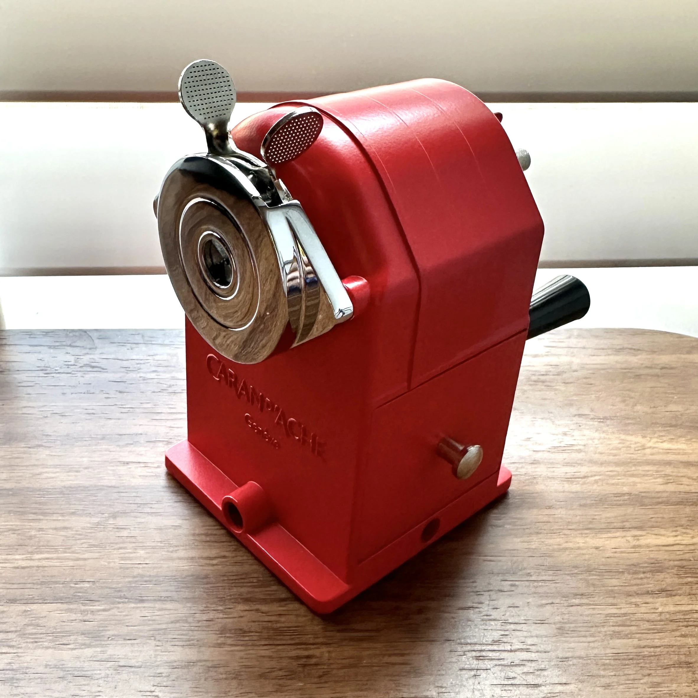 Caran d'Ache Pencil Sharpening Machine (Red)