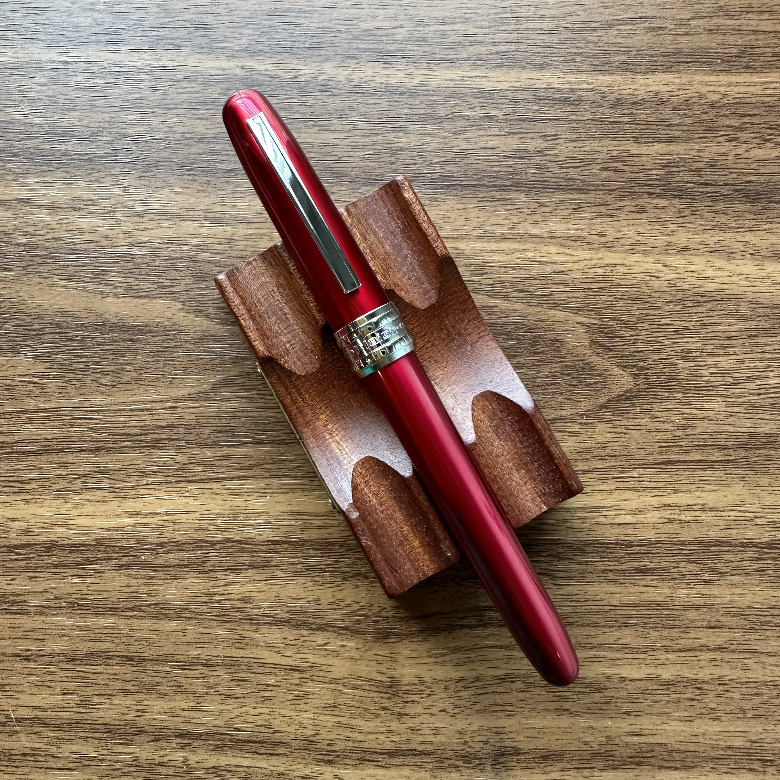 Platinum Plaisir Red