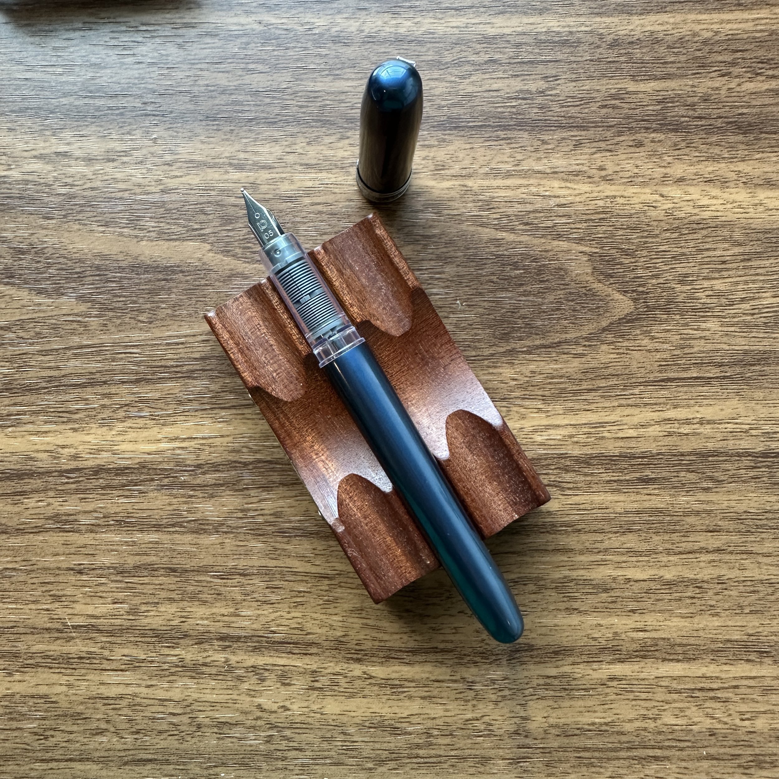 Platinum Plaisir Blue Uncapped