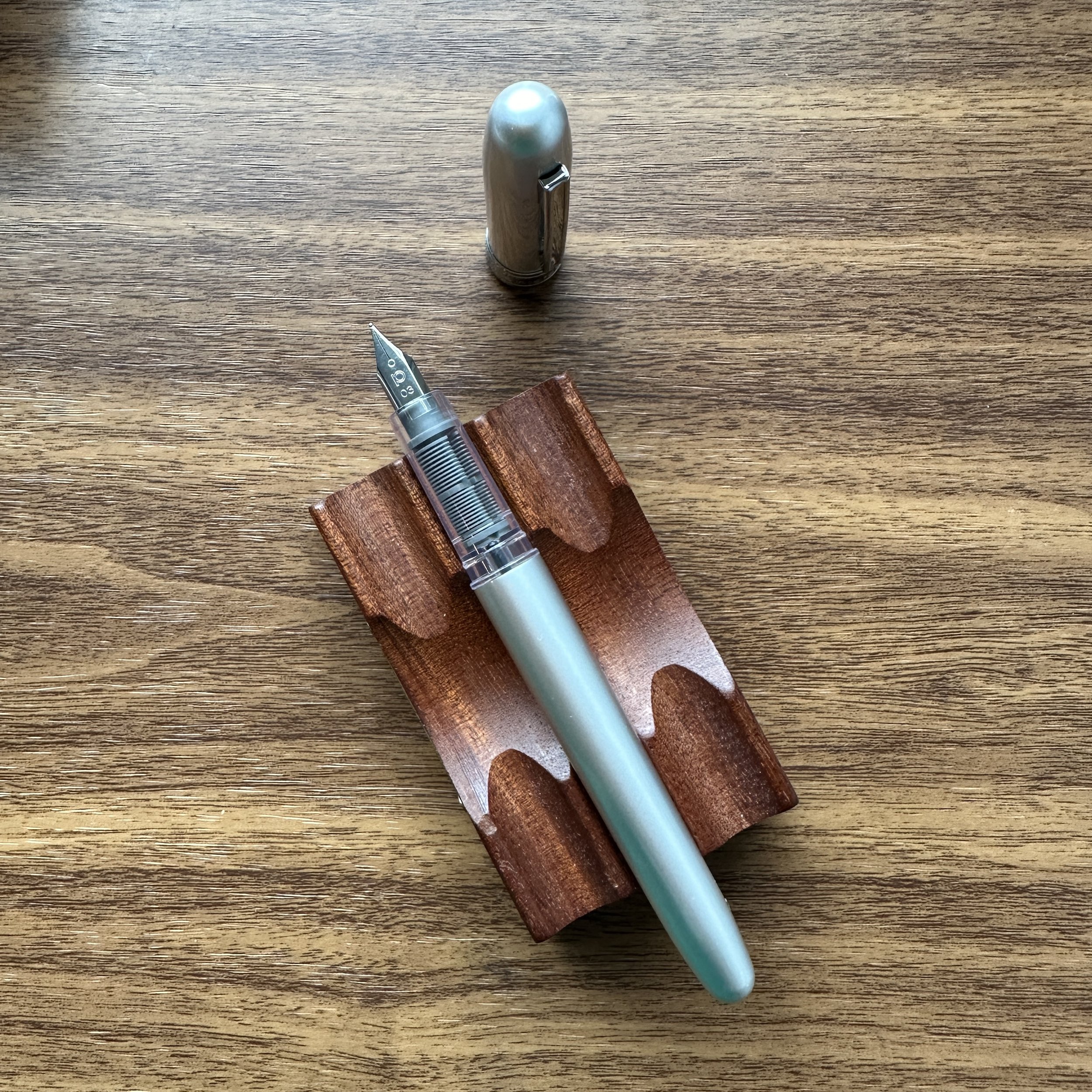 Platinum Plaisir Ice White Uncapped