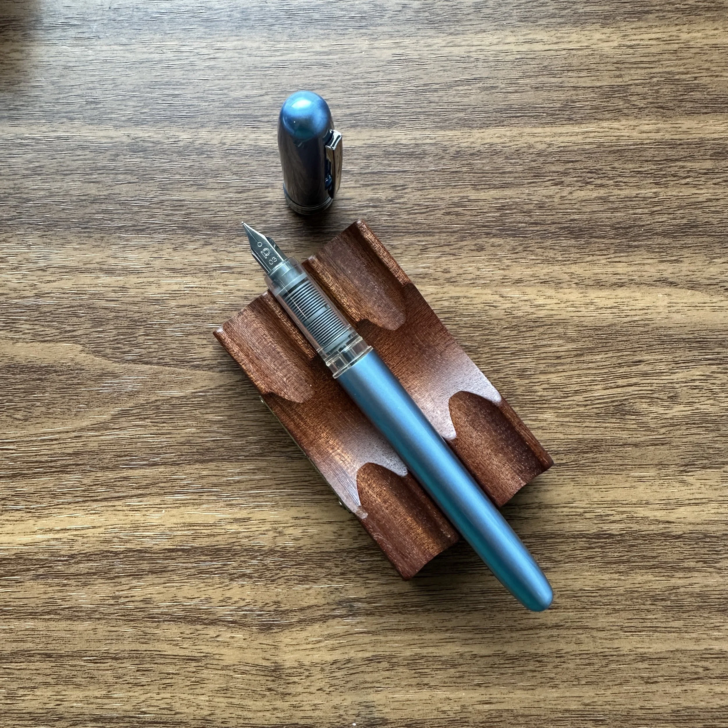 Platinum Plaisir Frosty Blue Uncapped