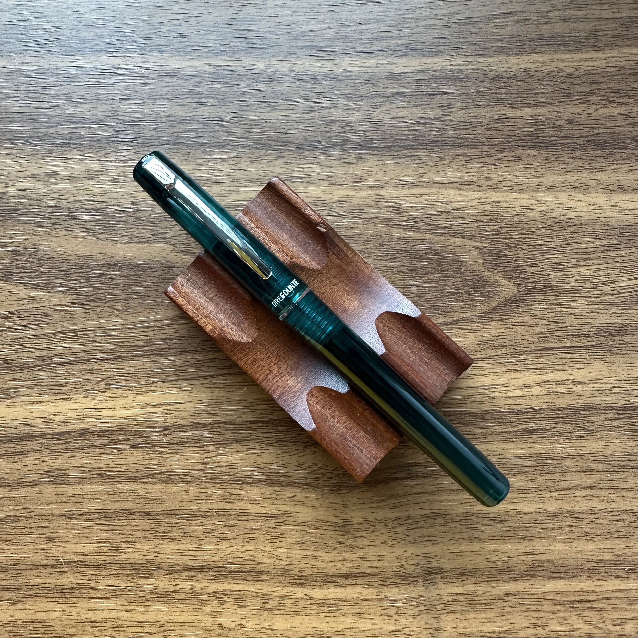 Platinum Prefounte Dark Emerald