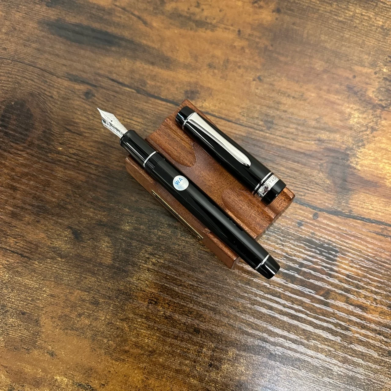 Pilot Custom 912 Fountain Pen Uncapped