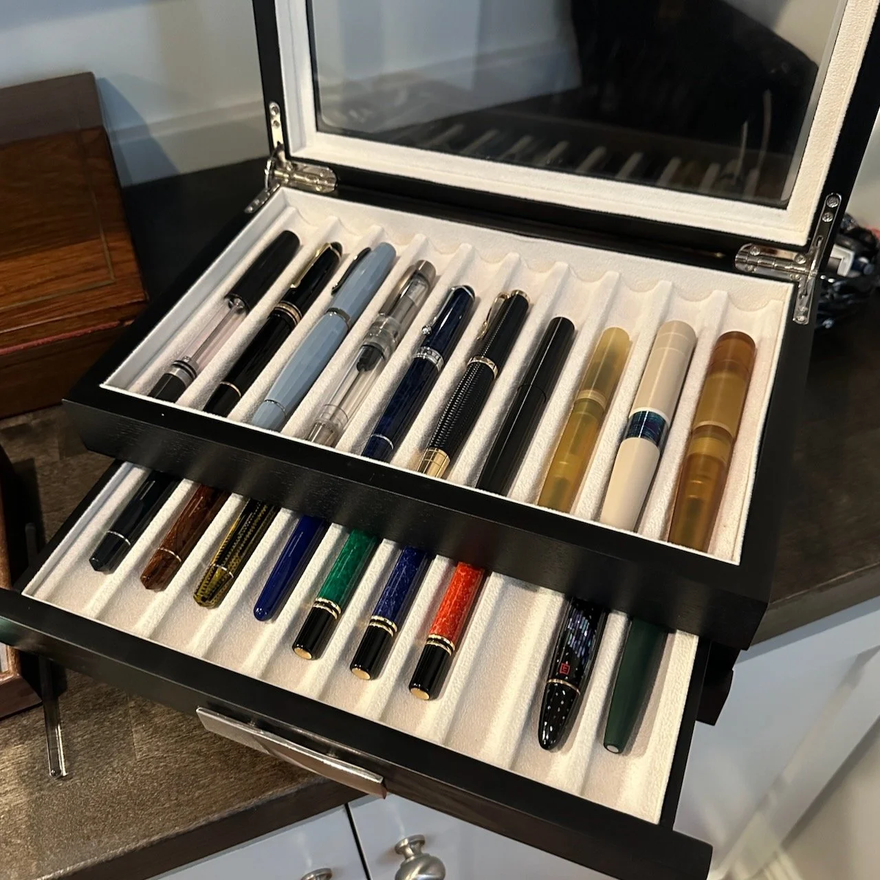 Three-tier pen display box