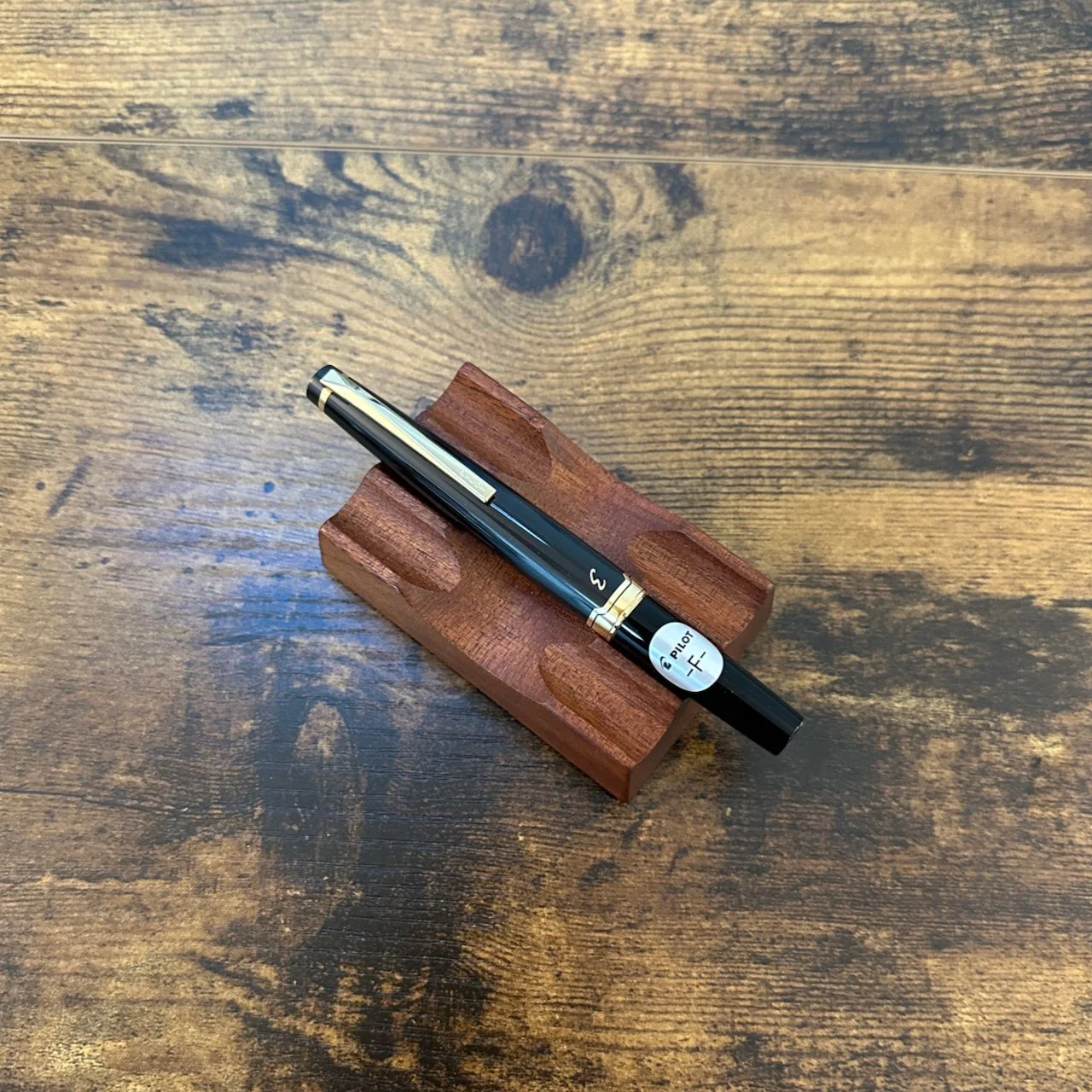 Pilot E95s Fountain Pen Capped