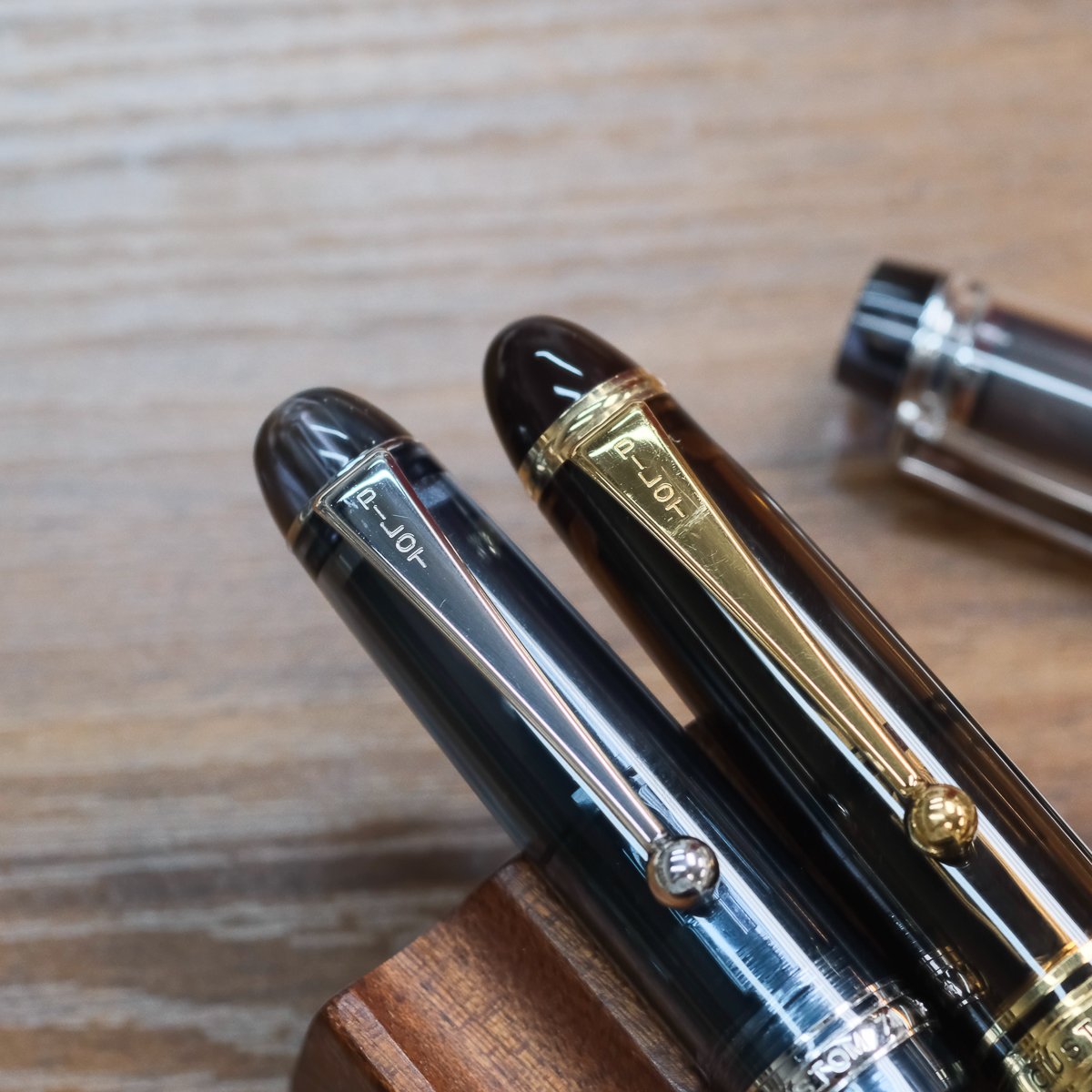 Vintage Style Pilot Ball Clip on Custom 74 and Custom 823 fountain pens