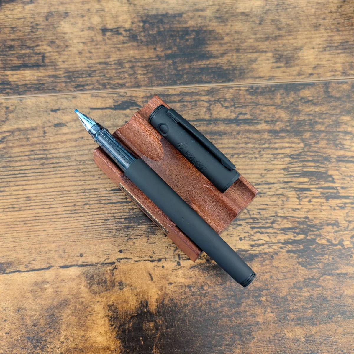 Pilot Explorer Gel Roller (Black)
