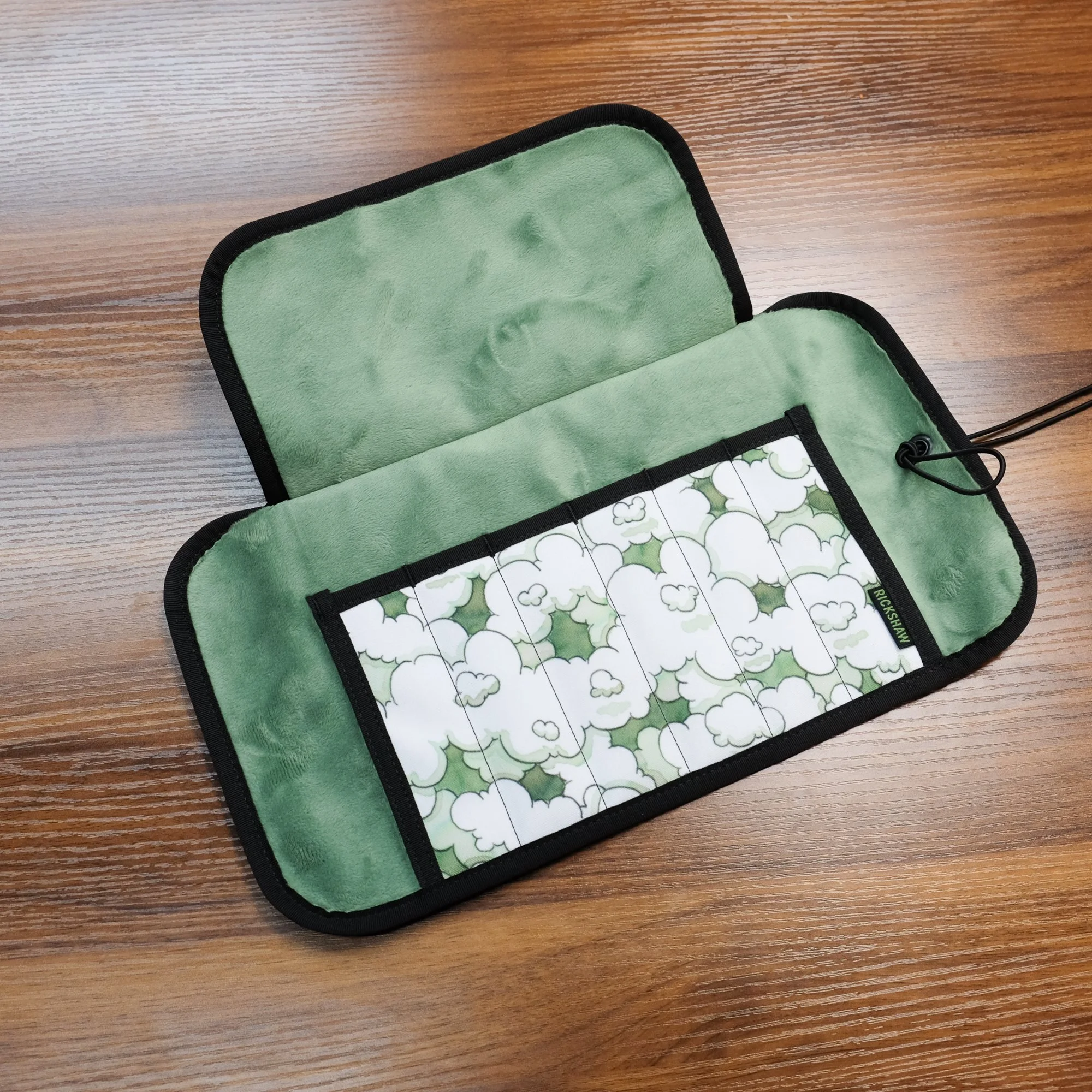 Rickshaw 6-Pen Deluxe Coozy Roll (Green Clouds)