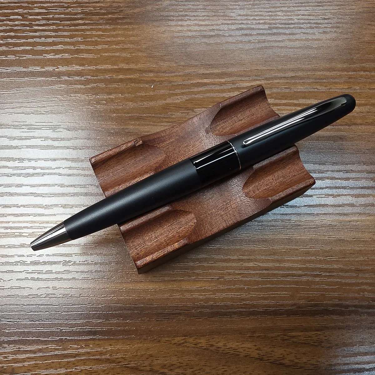 Pilot Metropolitan Ballpoint (Black)