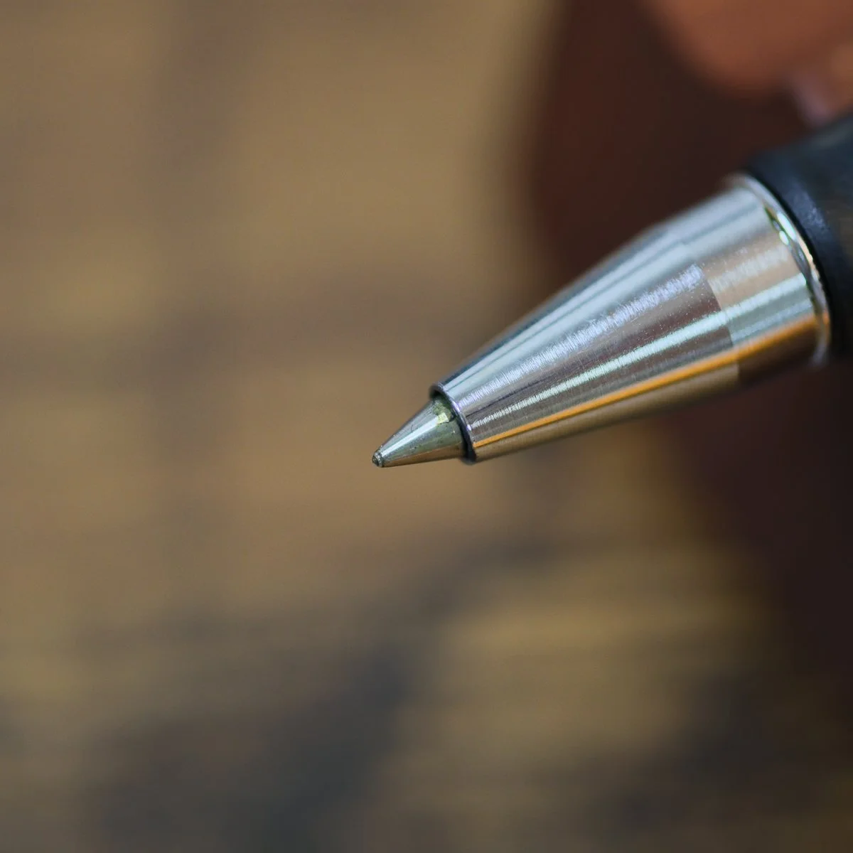 Kakimori Frost Rollerball/Inkball Pen Close-up
