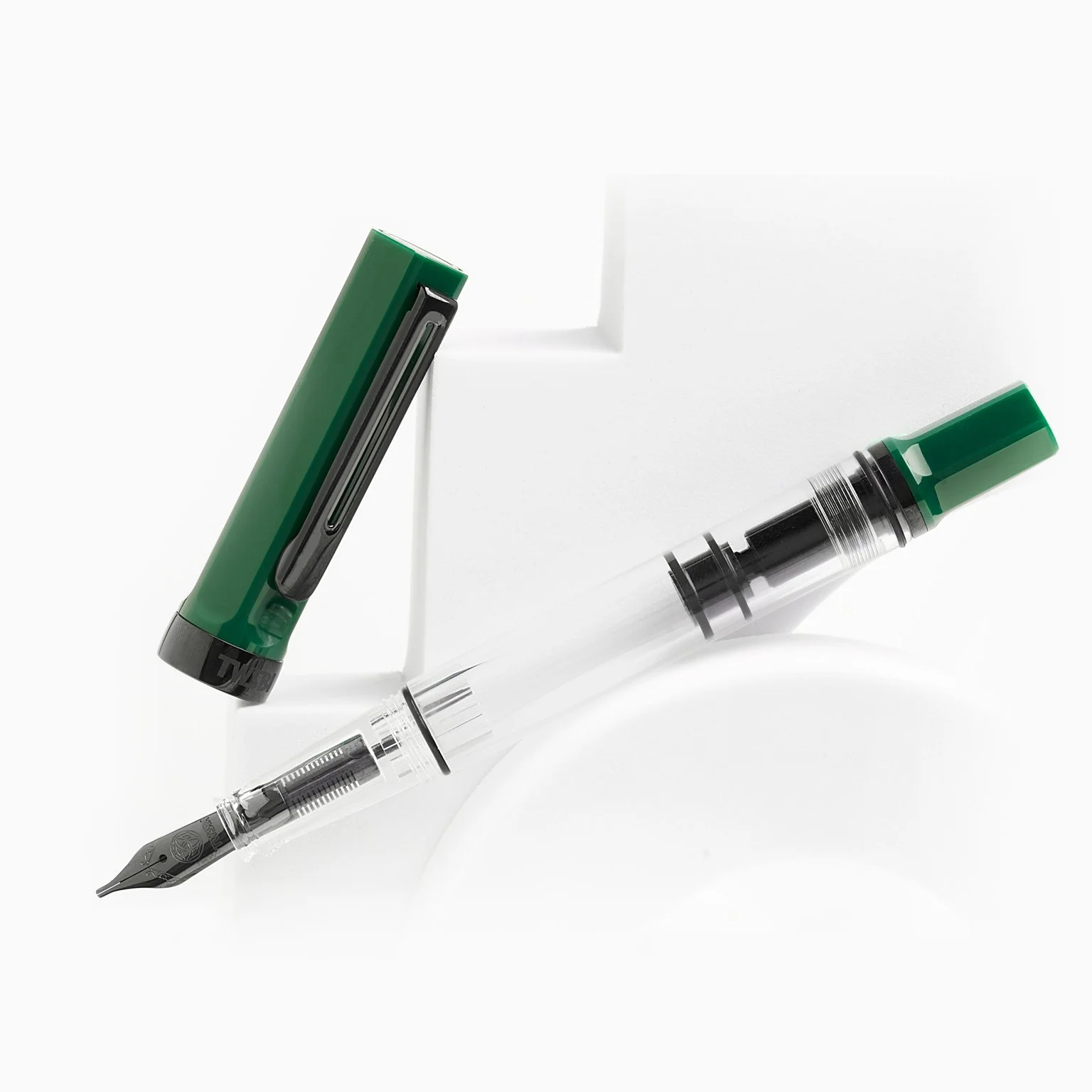 TWSBI Irish Green with Onyx uncapped