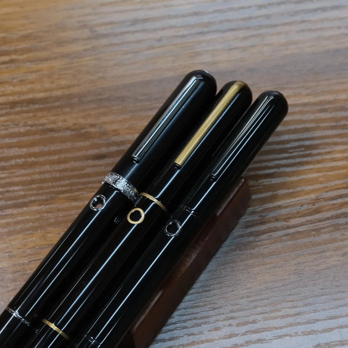 Nahvalur Ebonite Capped Fountain Pen