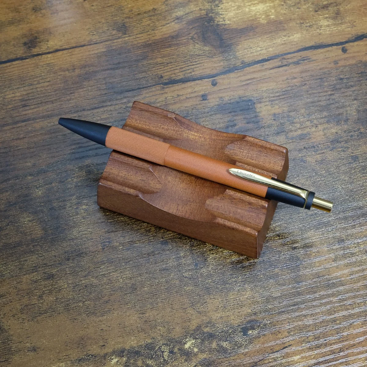 Laurette's Waka Ebonite Orange