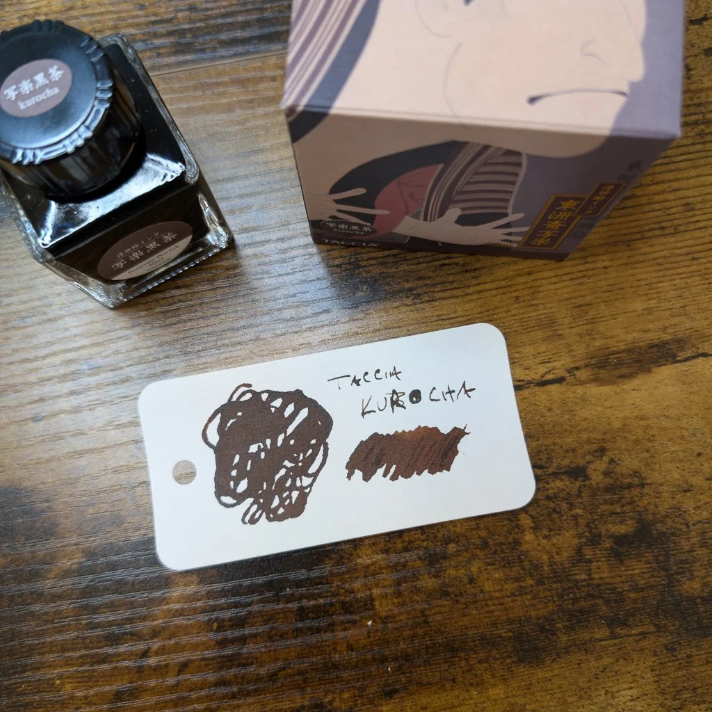 Taccia Ukiyo-e Syaraku Kurocha Swatch