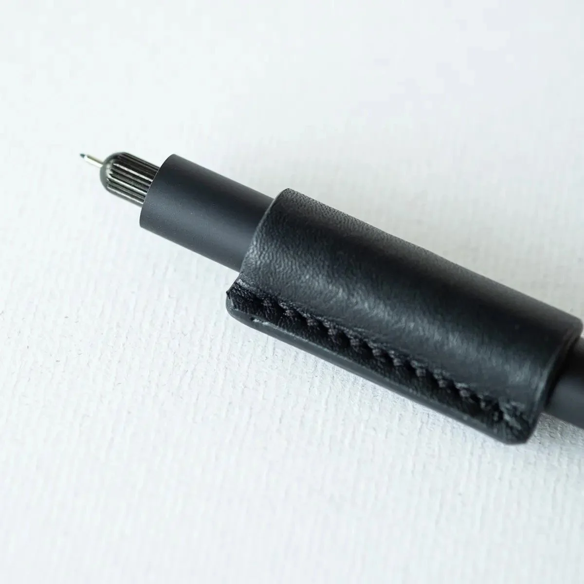 Tom's Studio Black Leather Grip/Rollstop