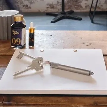 Tom's Studio Lumos Mini with Loop