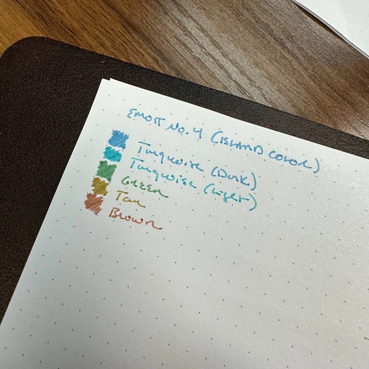 Uni EMOTT No. 4 Island Color Swatch