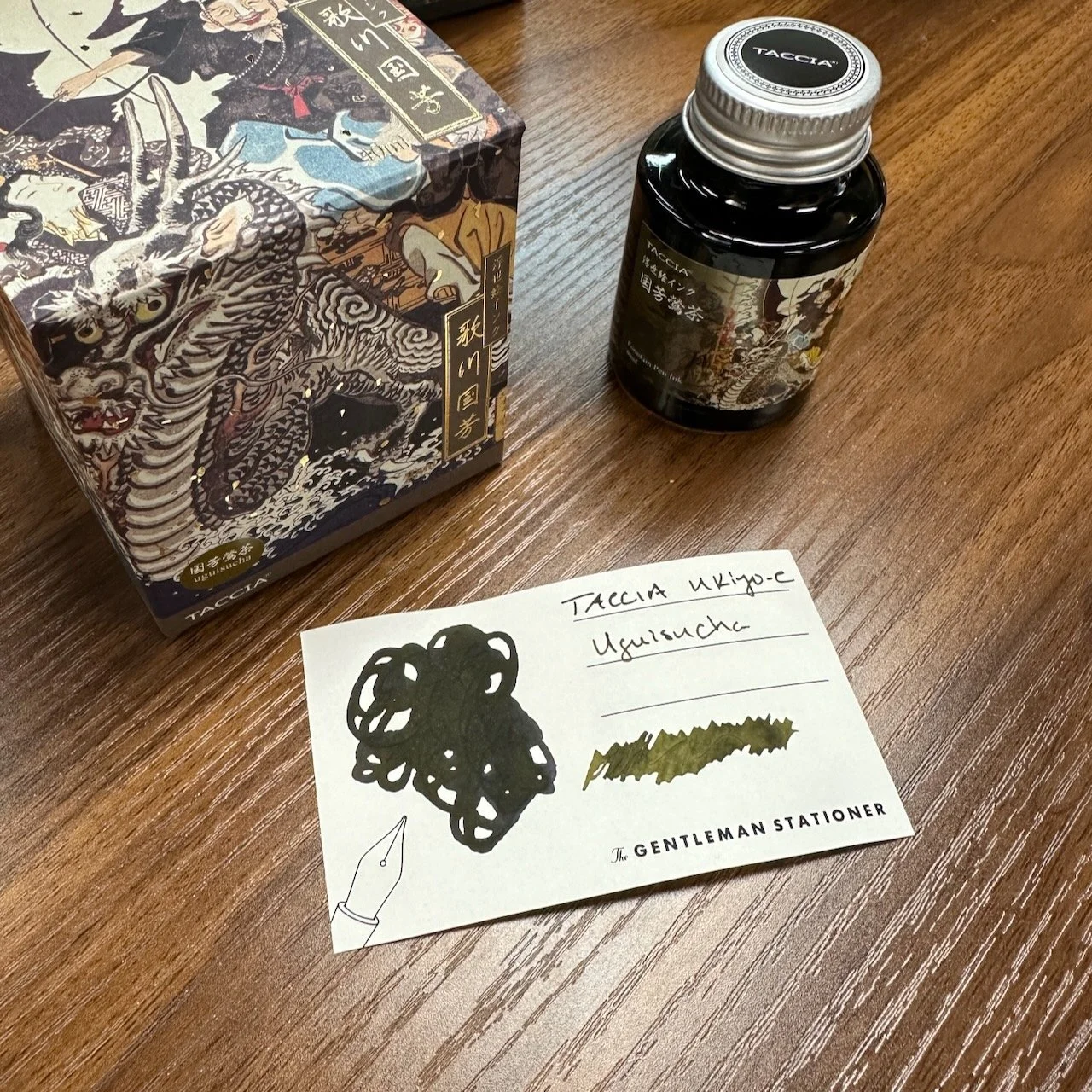 Taccia Ukiyo-e Kuniyoshi Uguisucha Bottle