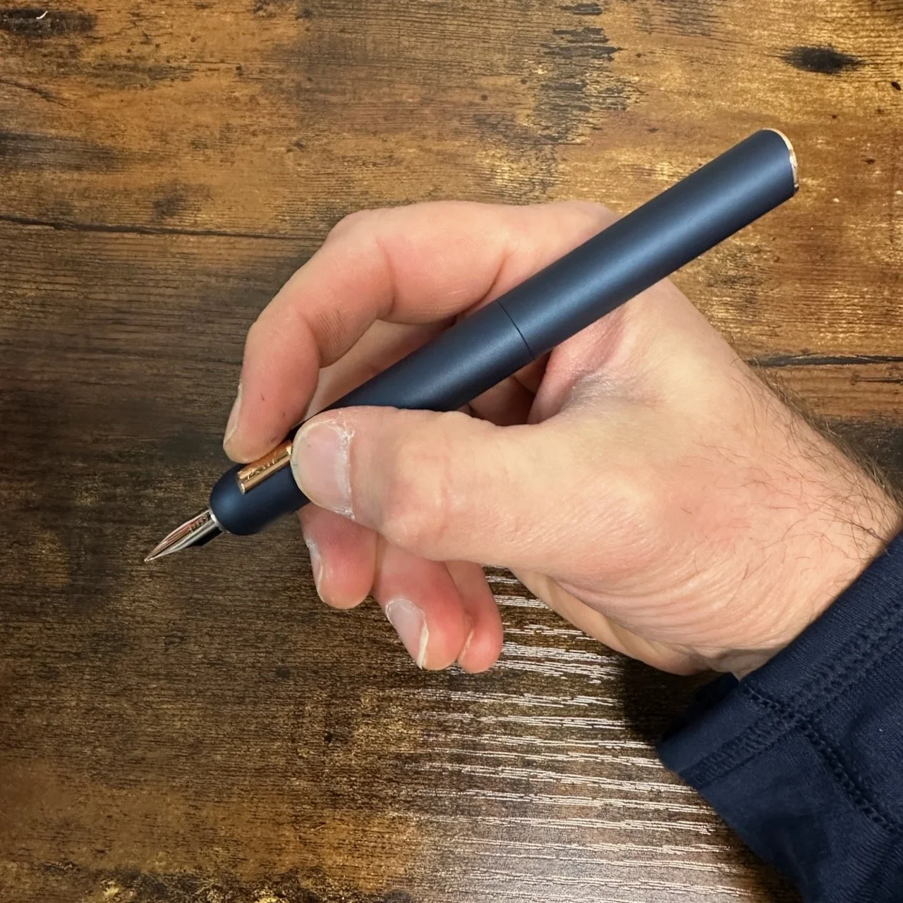 Lamy Dialog CC in-Hand