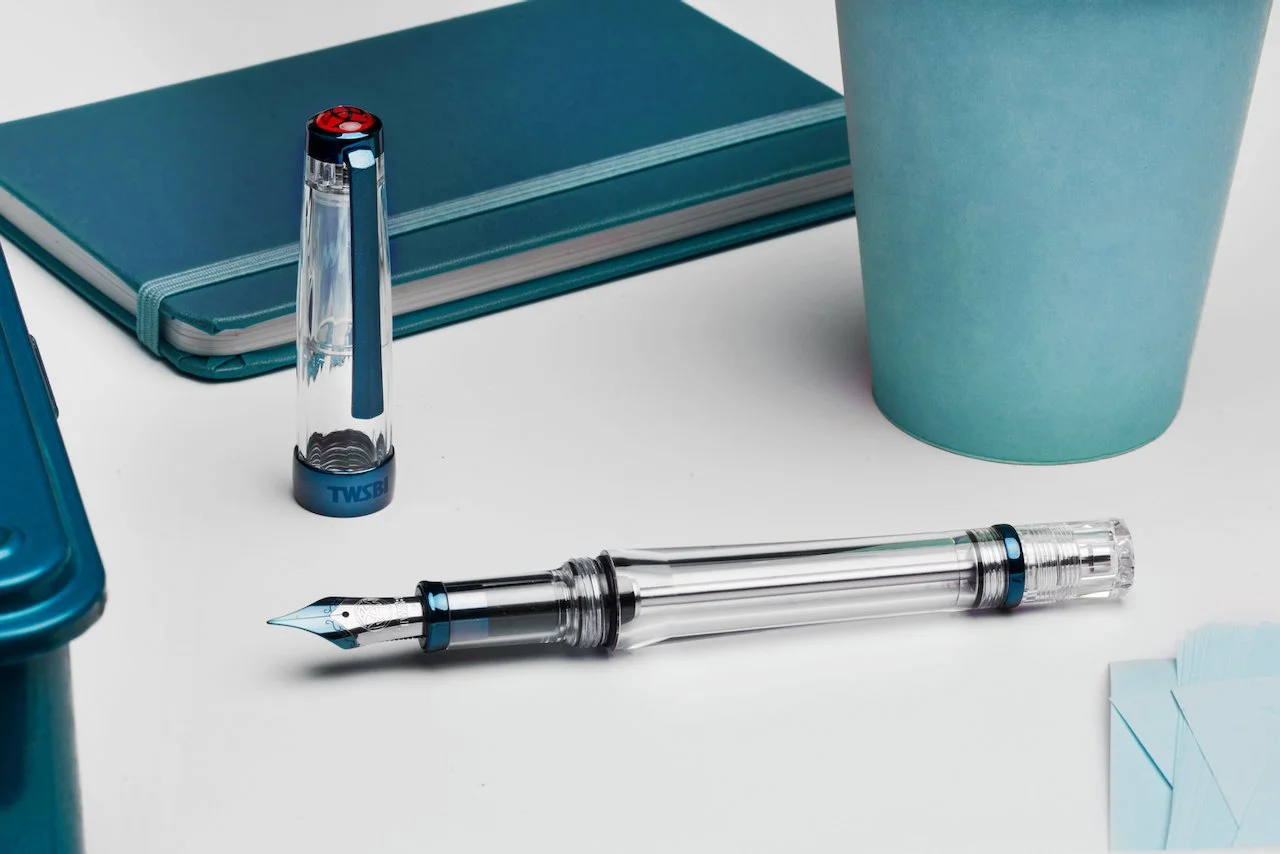 TWSBI Vac700R Kyanite Blue on Table