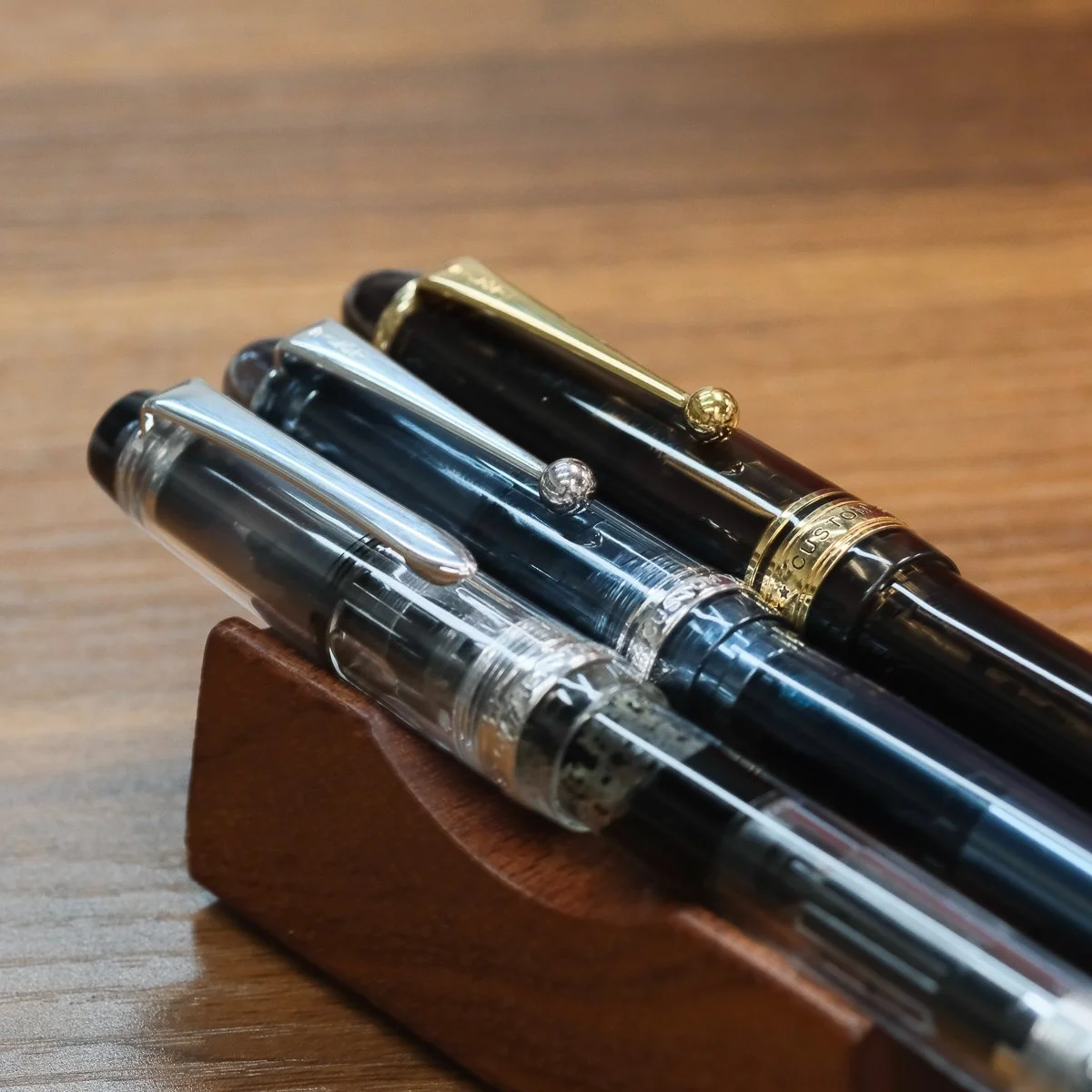 Pilot Custom Heritage 92 Sword Clip Up Close