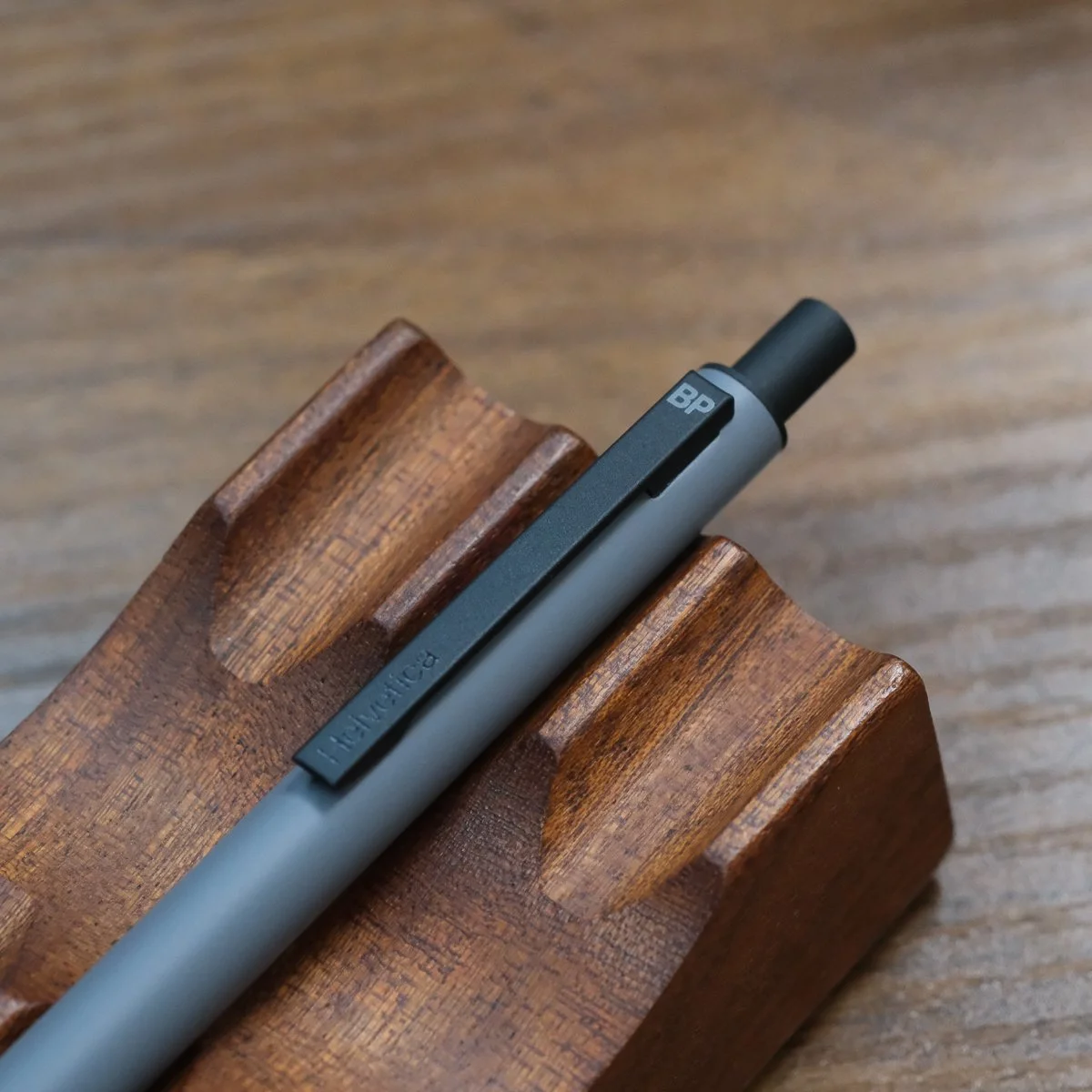 Itoya Helvetica Ballpoint Pen Clip