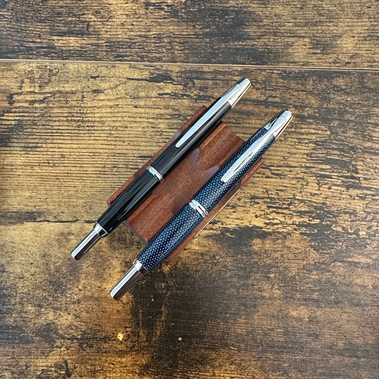 Pilot Capless Decimo Comparison to Standard Vanishing Point