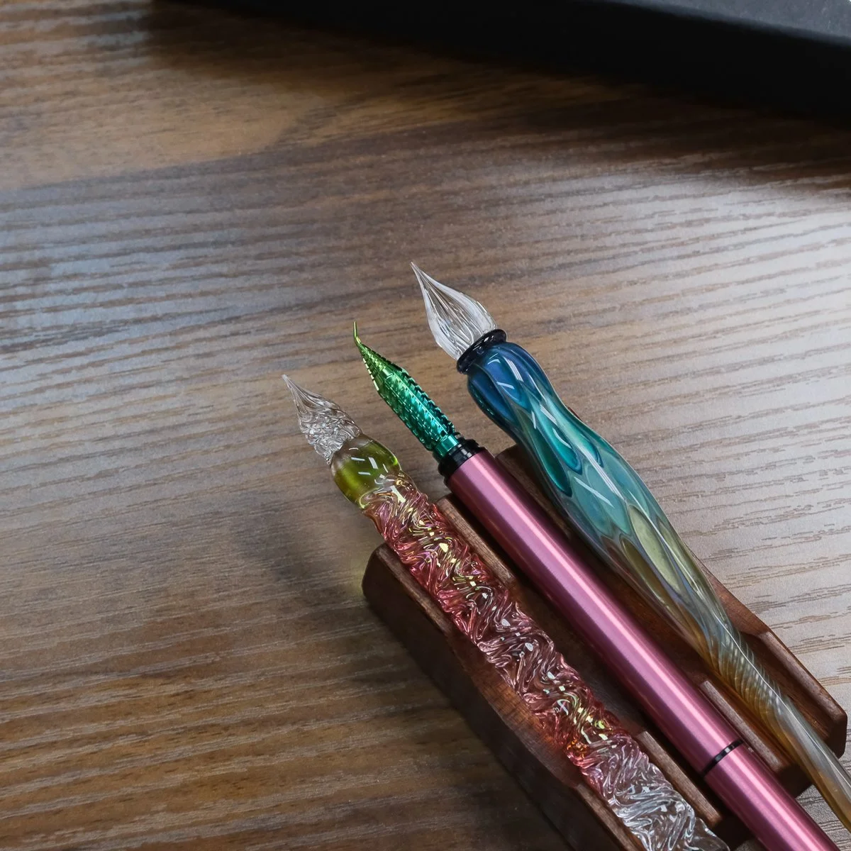 Glass Dip Pens from Bungubox and Glassophy, with a Drillog Kodachi
