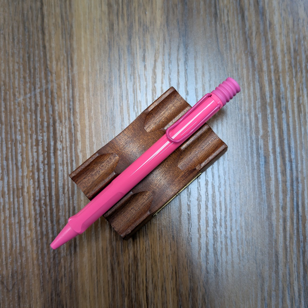 2026 Lamy Safari Neon Pink Ballpoint