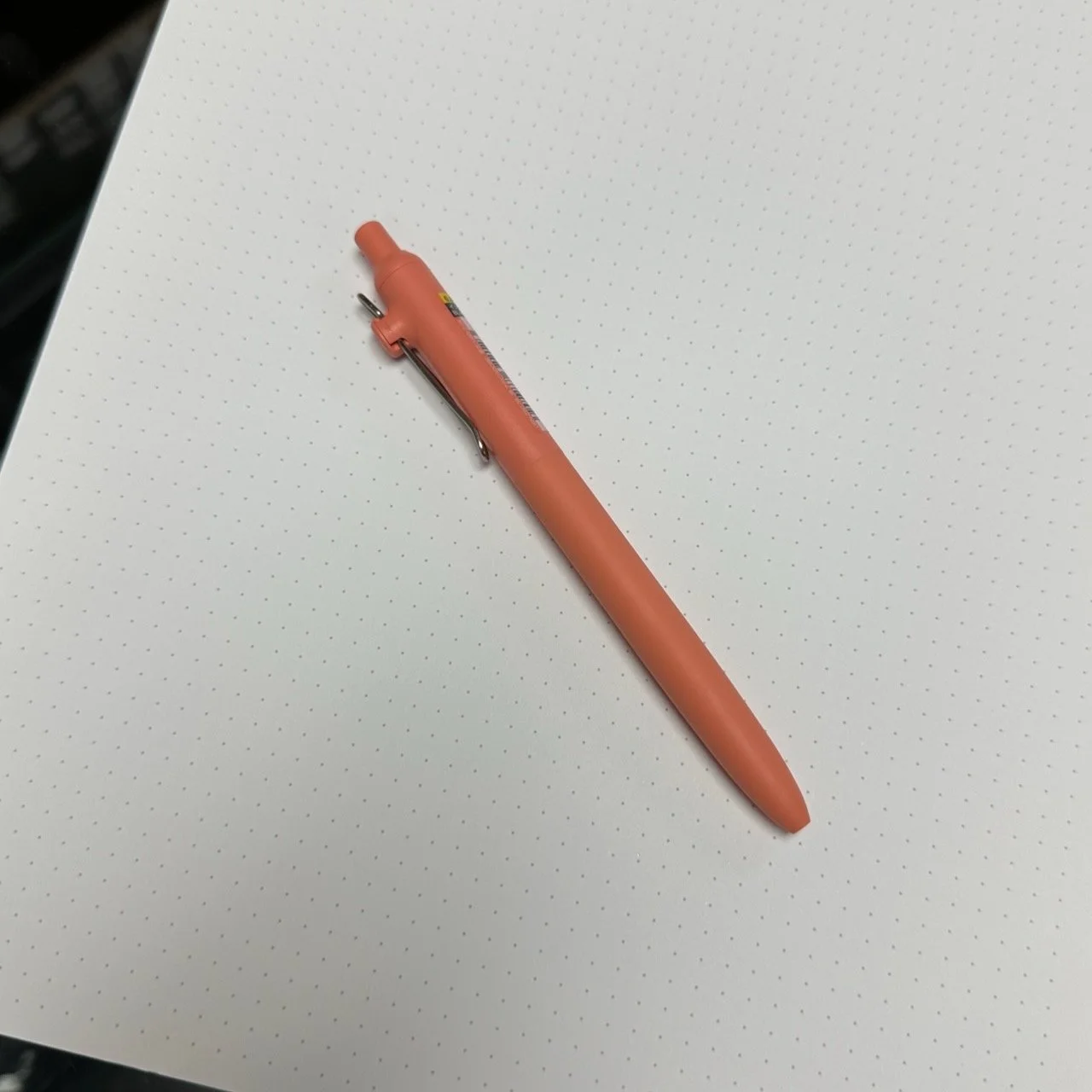 Uni Zento Standard Adobe