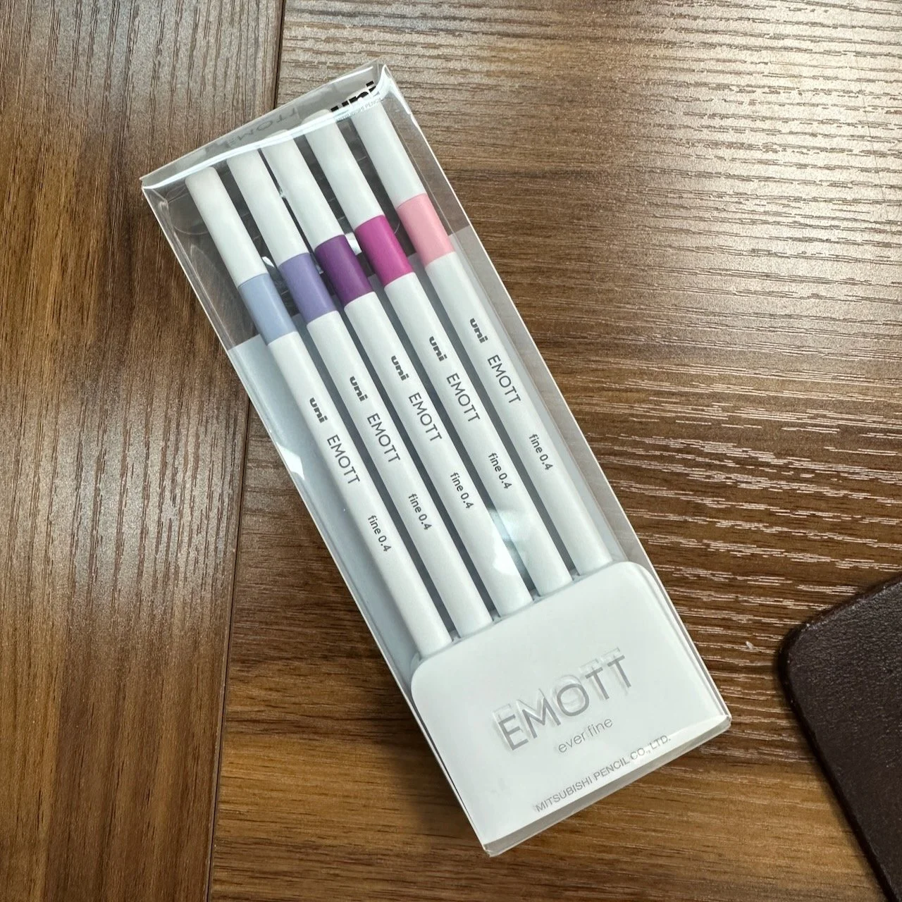 Uni EMOTT No. 7 Floral Color