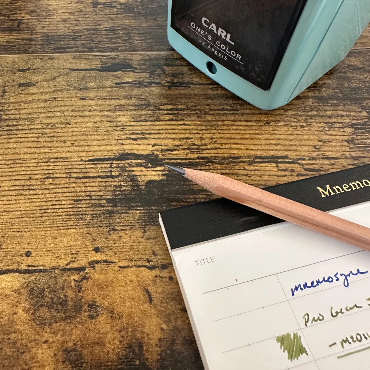 Carl Angel-5 Premium Chameleon Green Pencil Sharpened