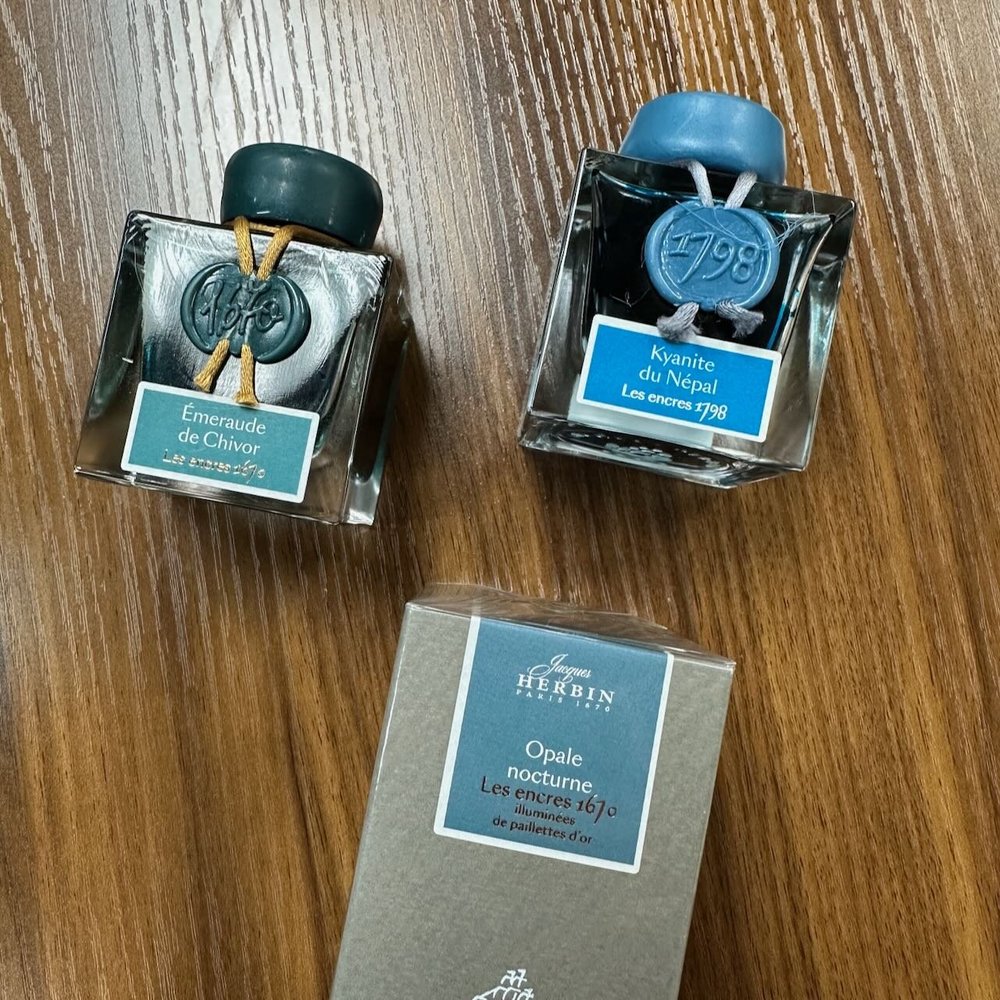 Herbin Encres 1670 and 1798 (Shimmer Inks) — The Gentleman Stationer