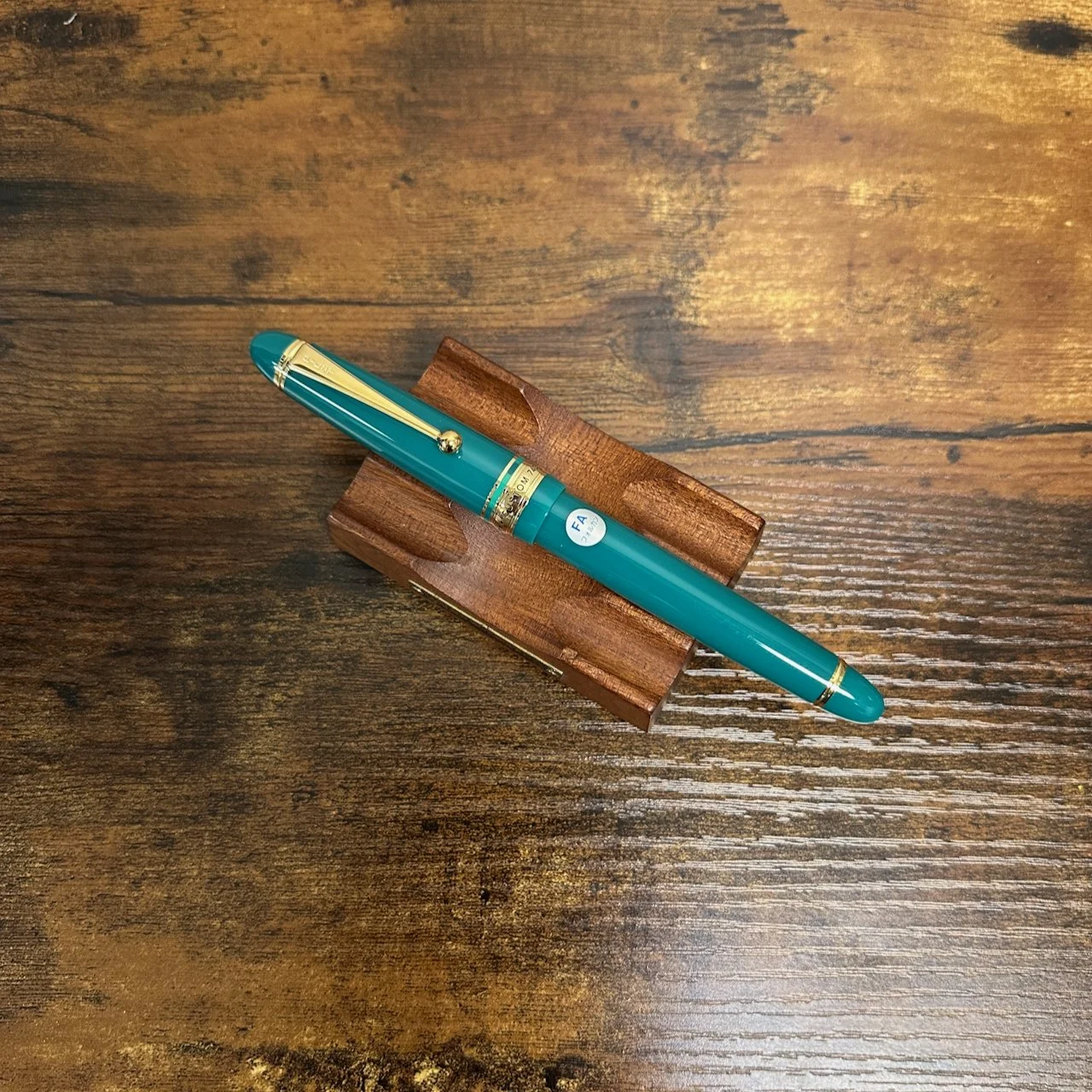 Pilot Custom 743 Verdigris Capped