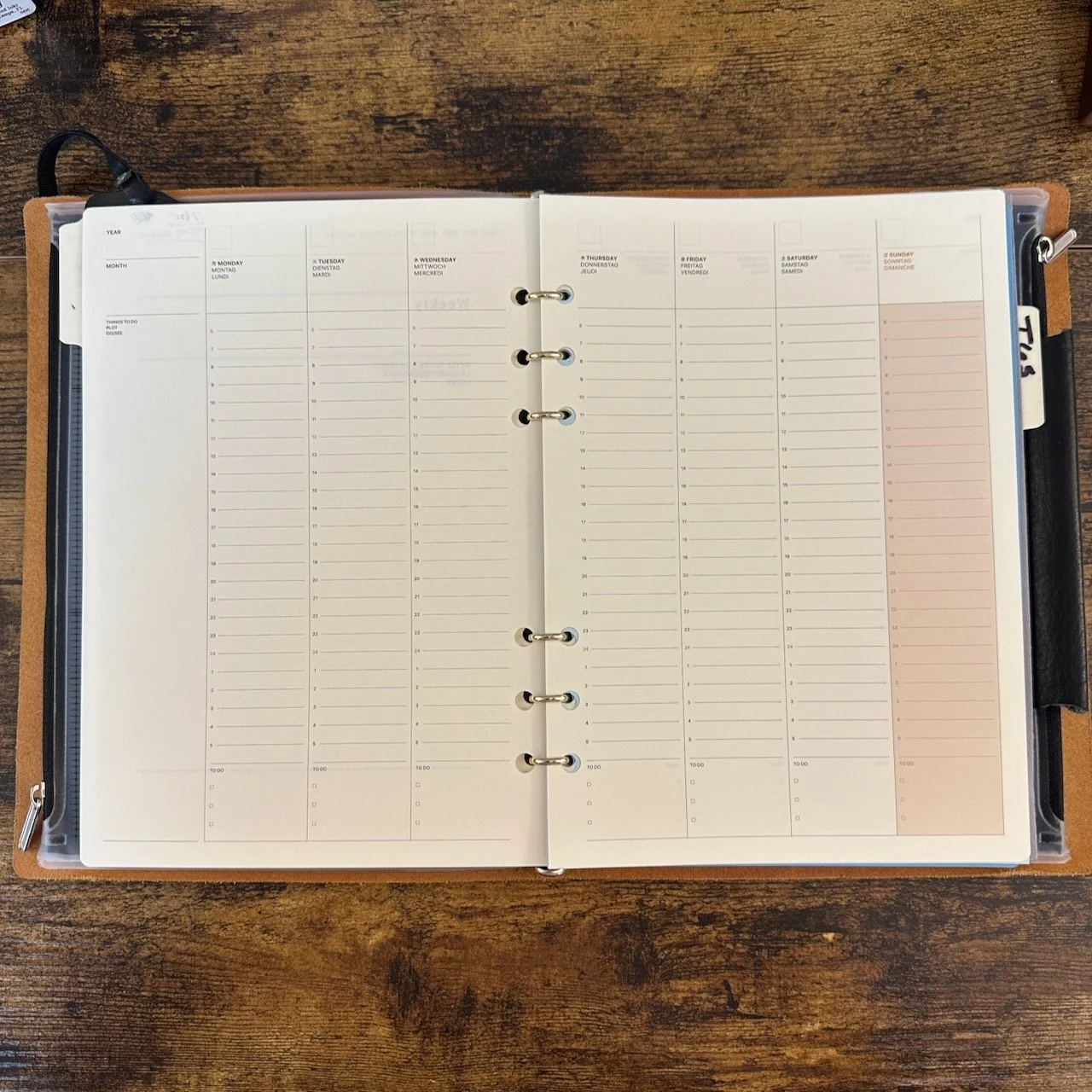 Laconic Style 6-Ring A5 Planner Weekly Layout