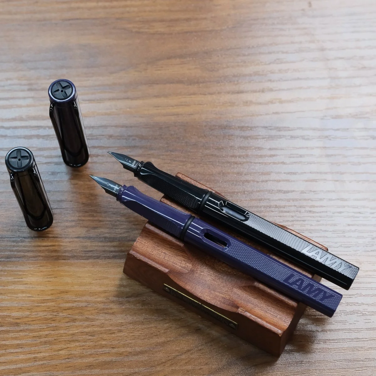 Lamy Safari Meteorite and Meteora Uncapped