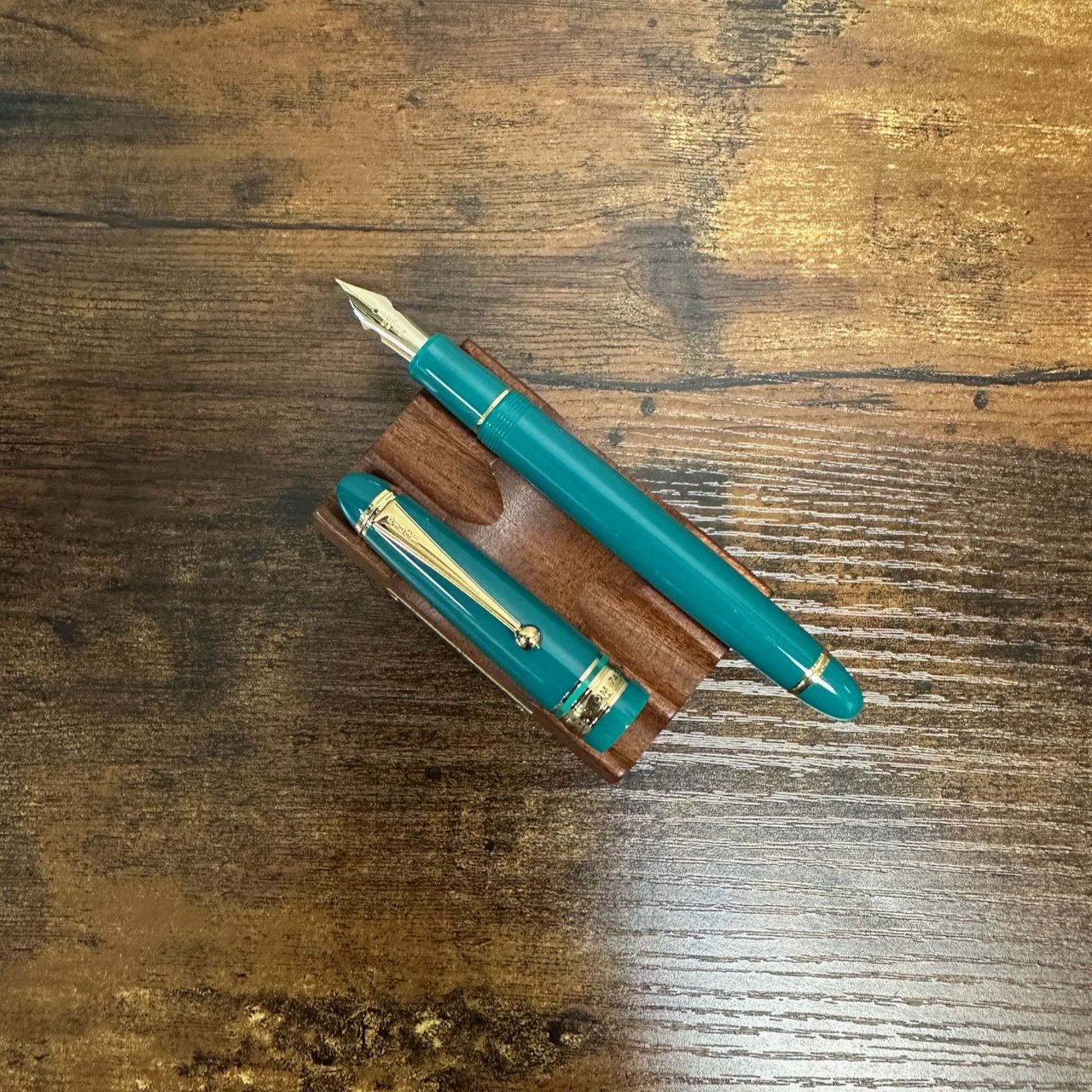 Pilot Custom 743 Verdigris with FA Nib