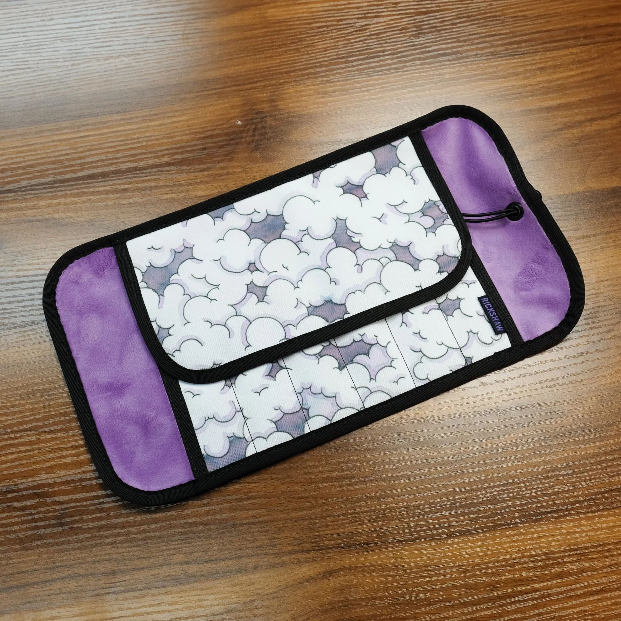 Rickshaw 6-Pen Deluxe Coozy Roll (Purple Clouds Open)