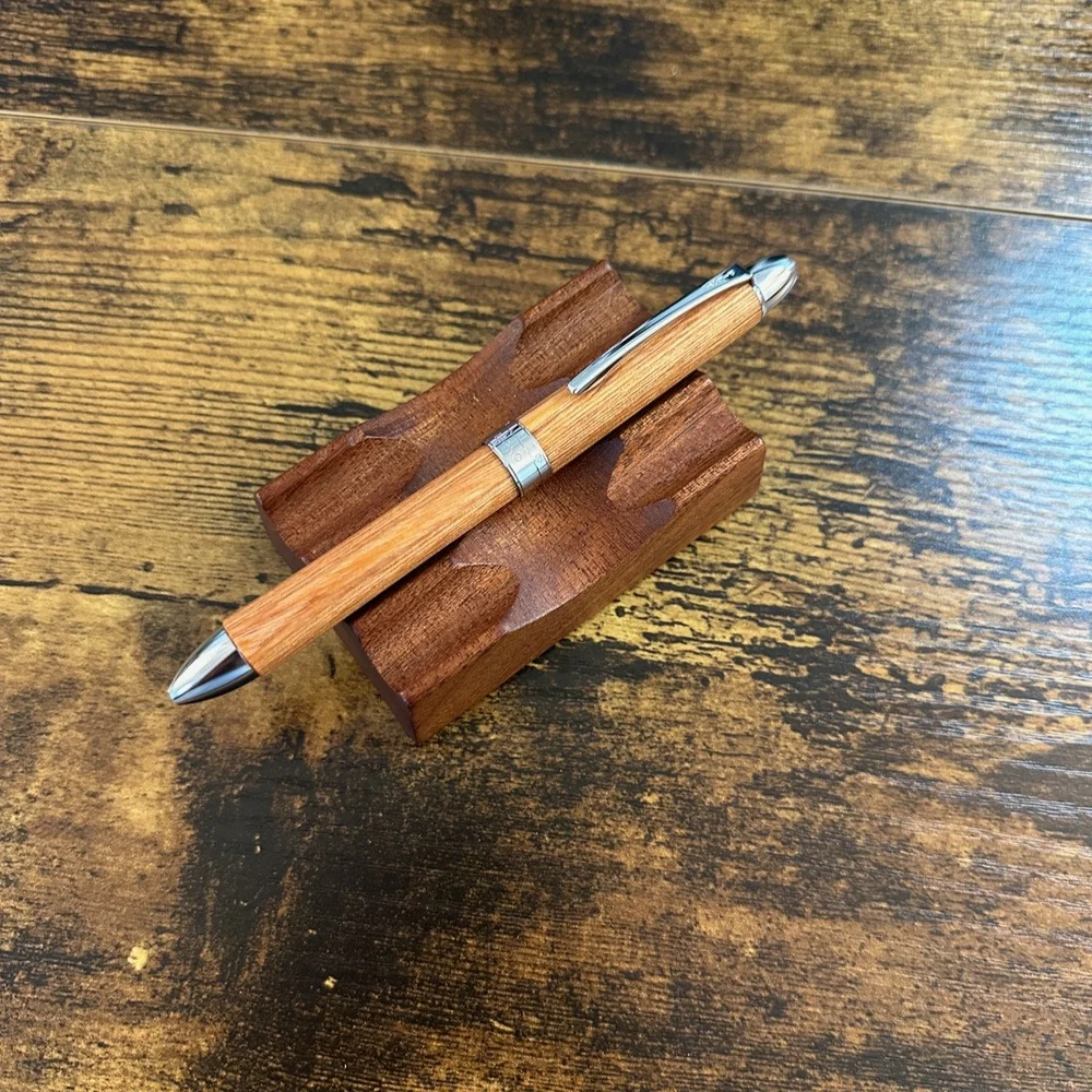 Pilot Legno 2+1 Multi Pen (Striated Wood) — The Gentleman
