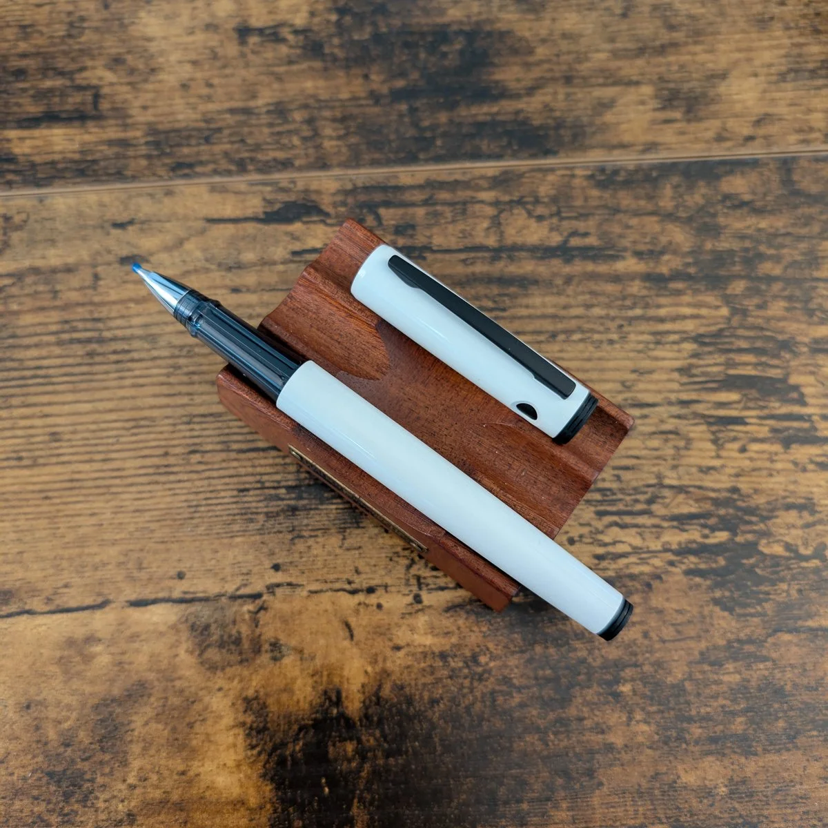 Pilot Explorer Gel Roller (White)