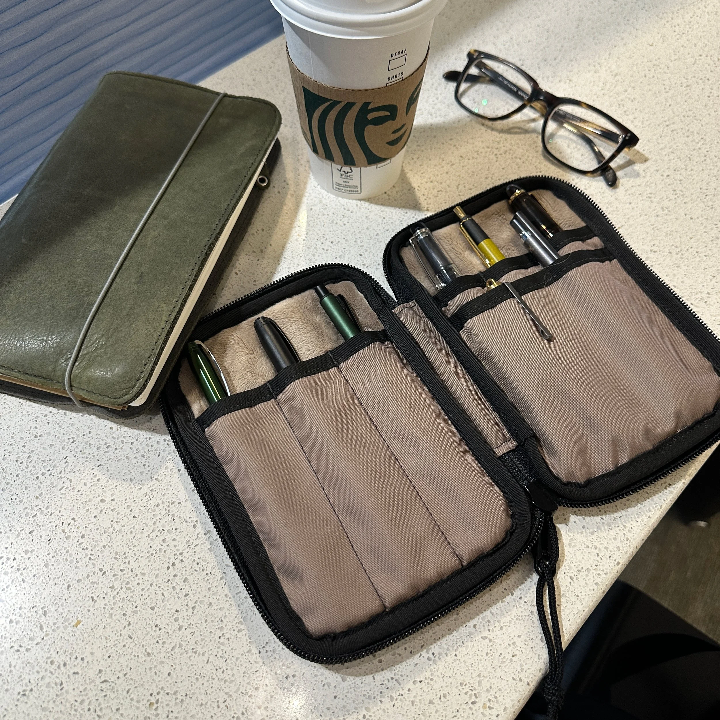 Joe's Japan Carry Pen Case Open to show his Japan pens and pencil