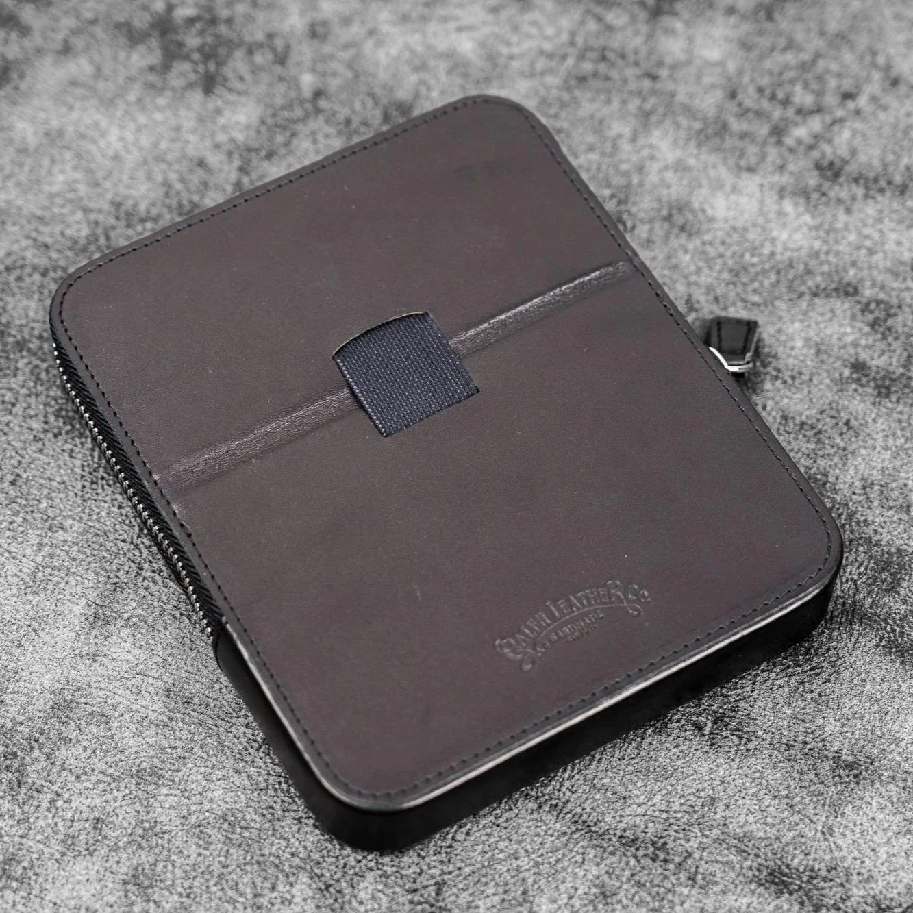 Galen Leather Magnum Opus 6 Closed Reverse