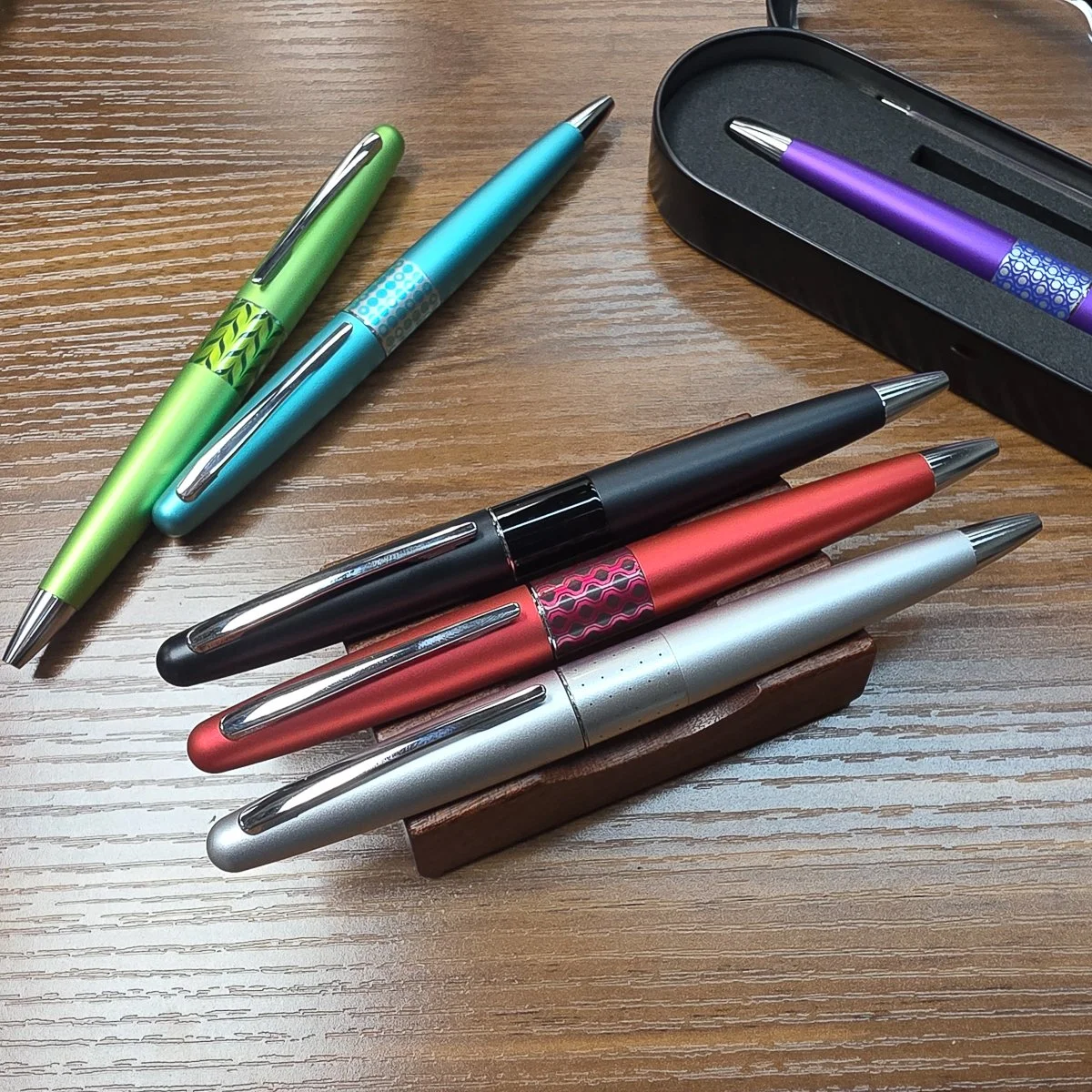 Pilot Metropolitan Ballpoint (Cover)
