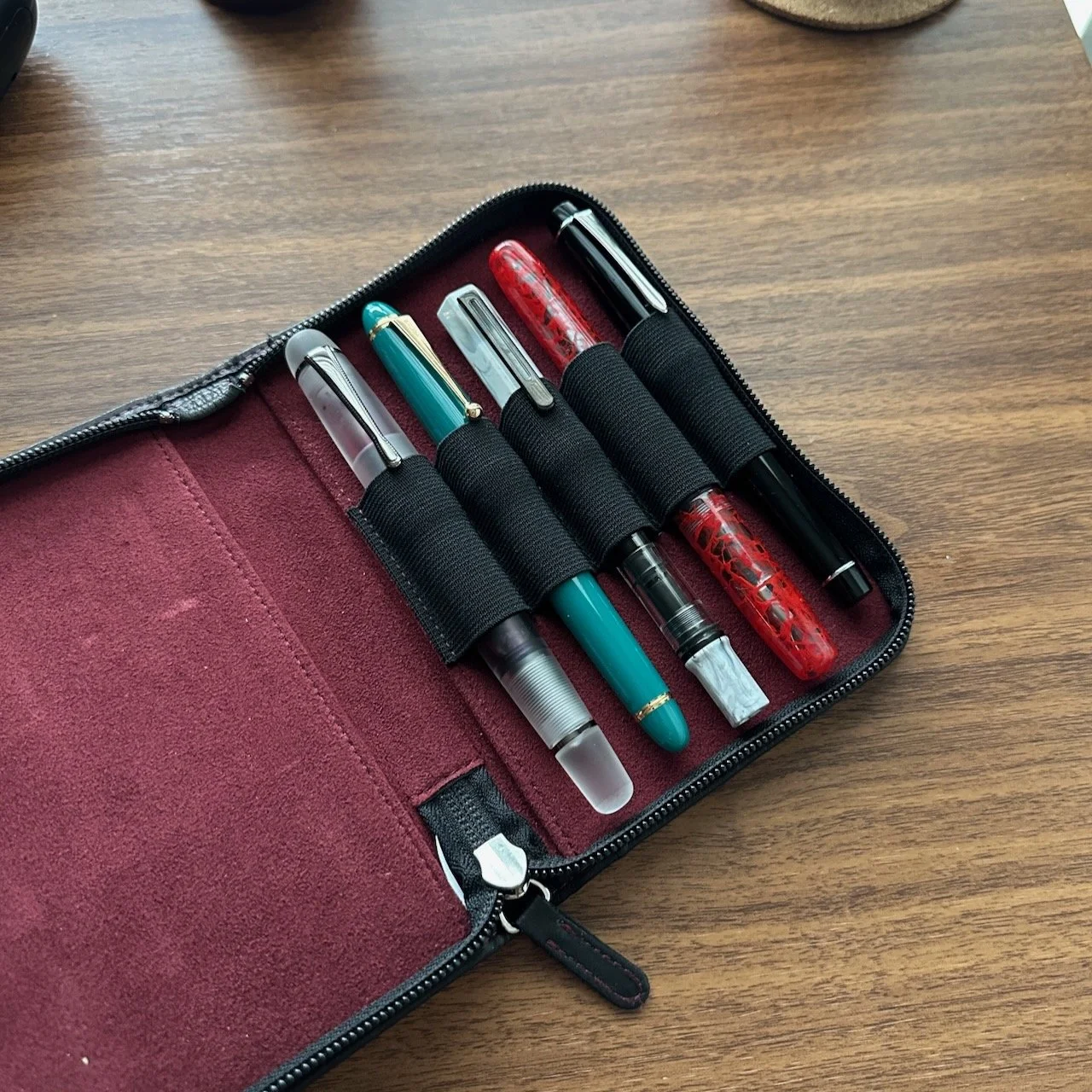 Nagasawa Kip Leather 5-Pen Case