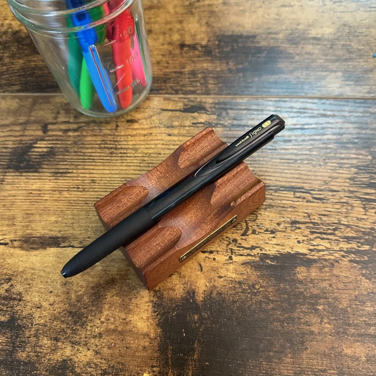 Uni Signo RT1 (Black)