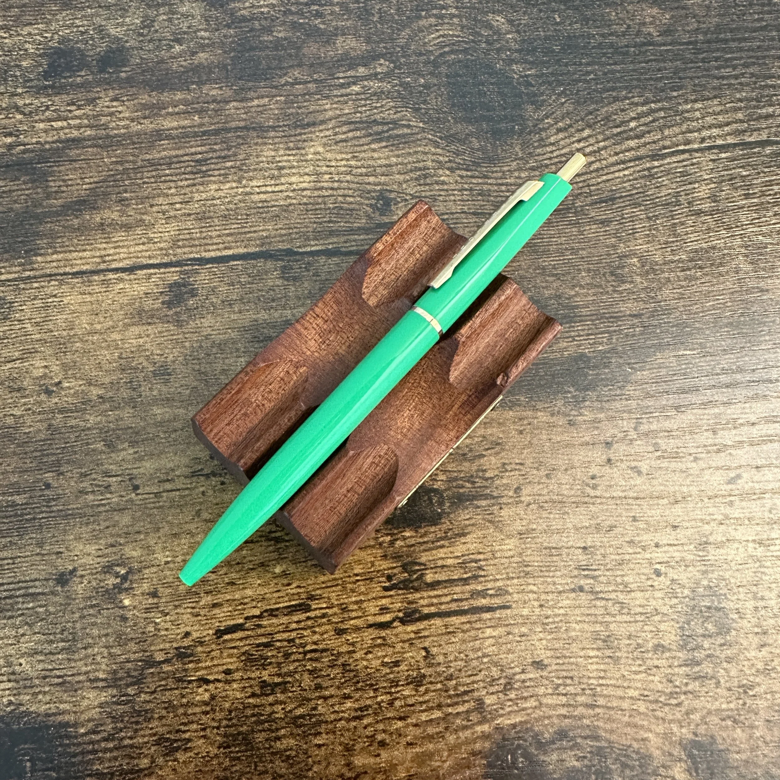 Anterique Ballpoint Basil Green