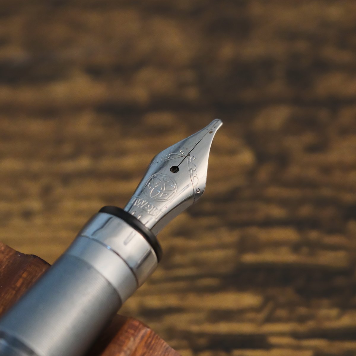 TWSBI Diamond 580 Stub Nib on Diamond 580 ALR Fountain Pen